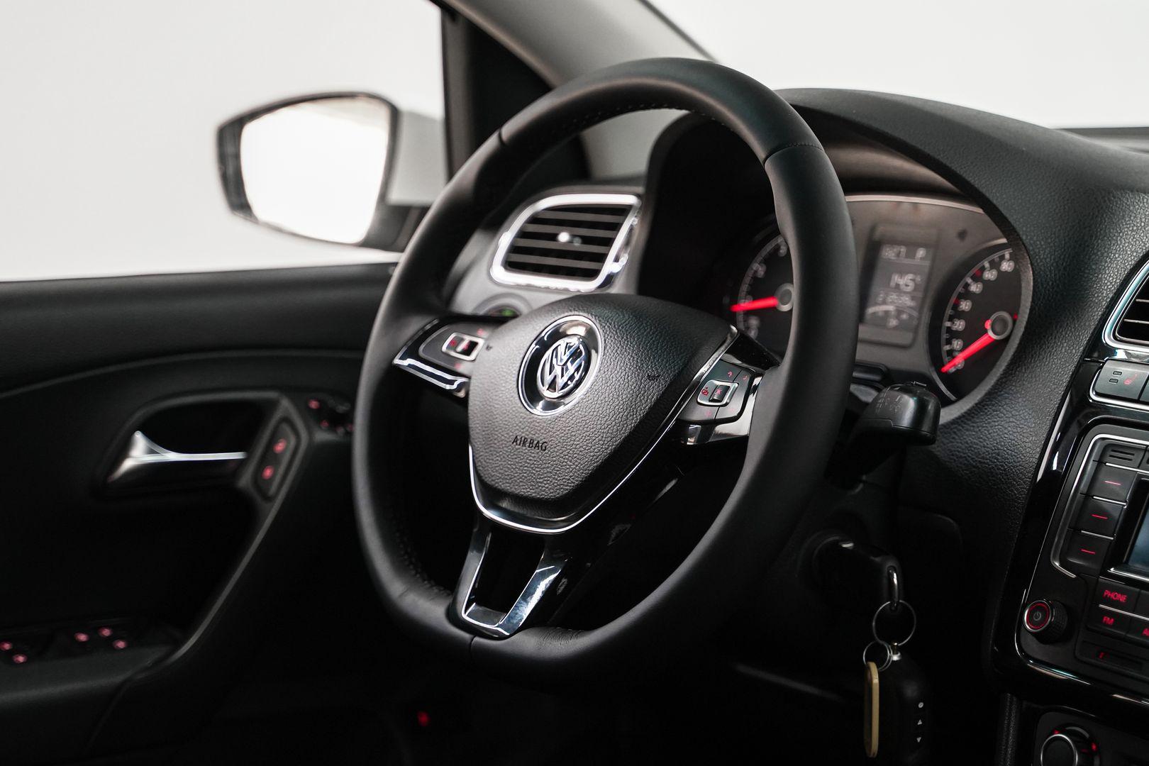 Volkswagen Polo 2017, белый
