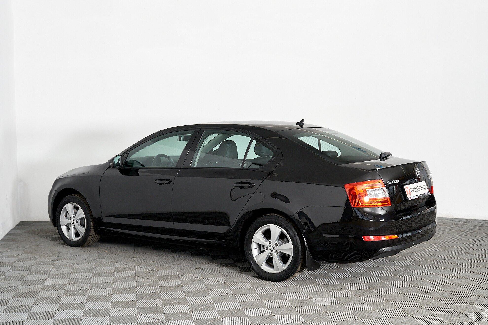 Skoda Octavia 2015, черный