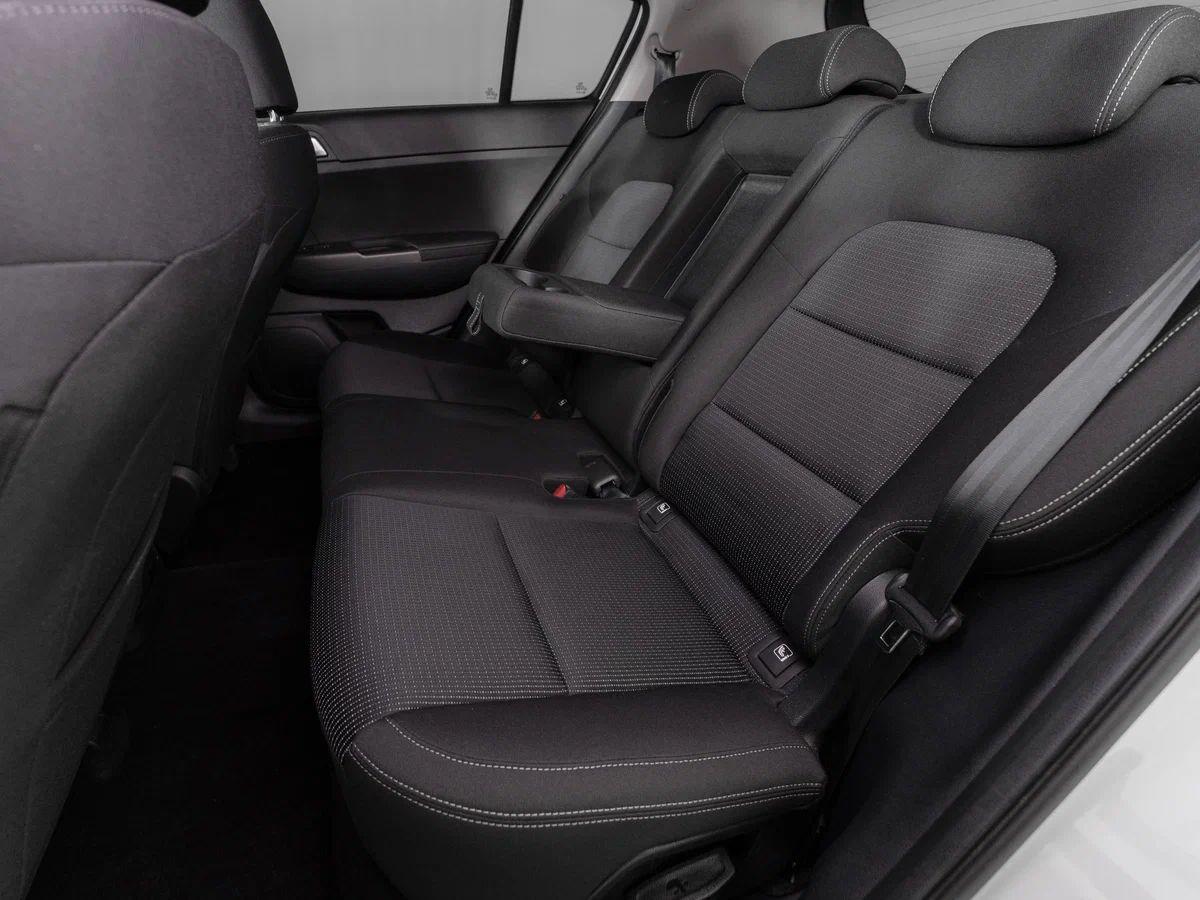 Kia Sportage 2021, белый