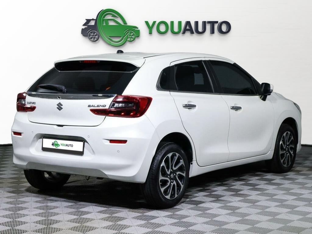 Suzuki Baleno 2024, белый