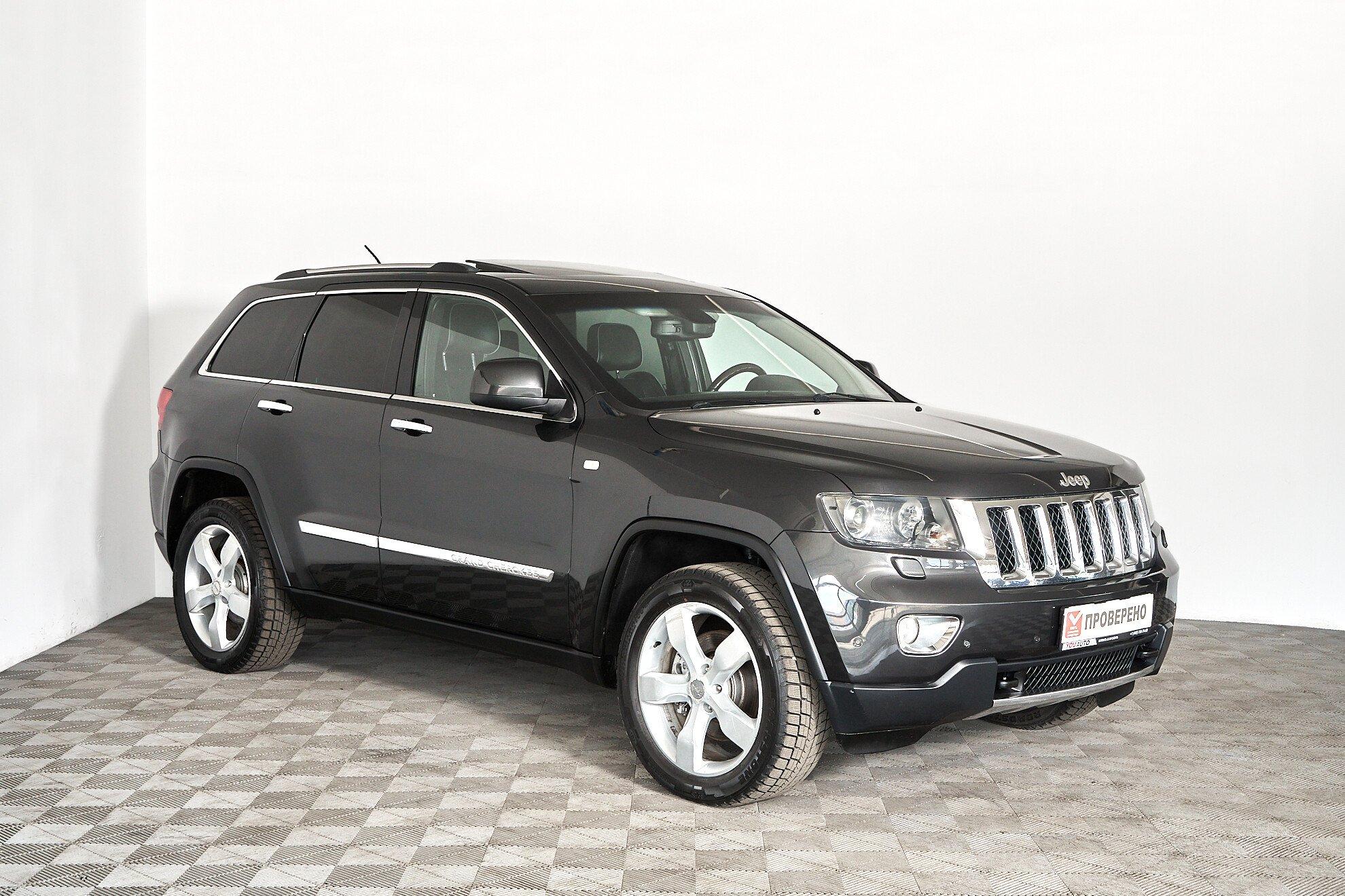 Jeep Grand Cherokee 2011, серый