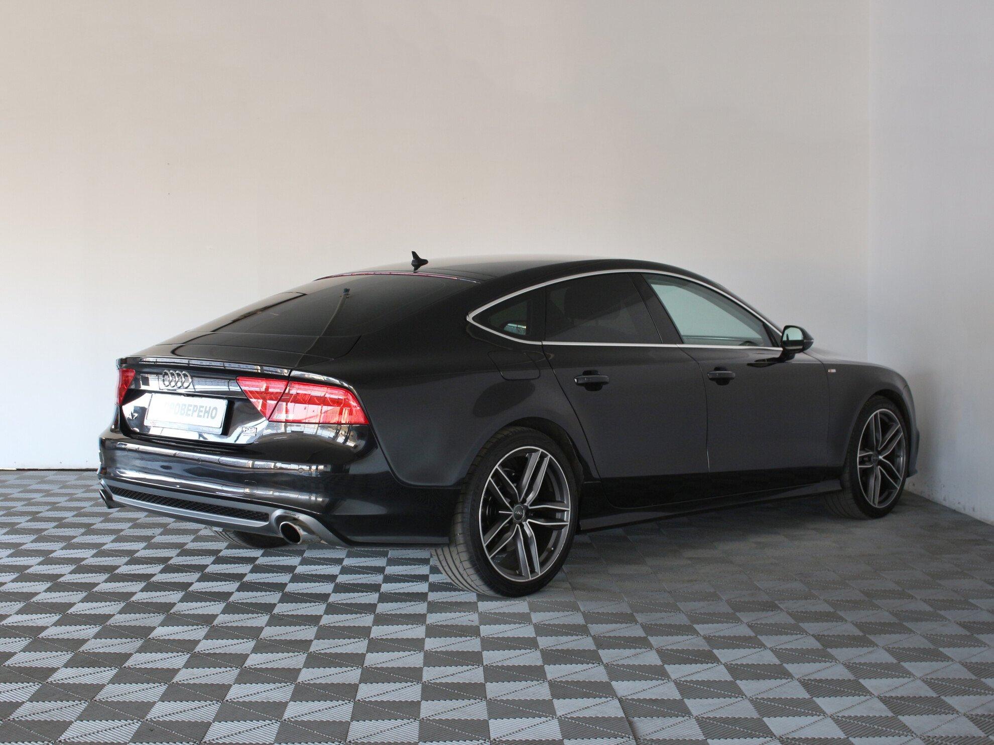 Audi A7 2012, черный