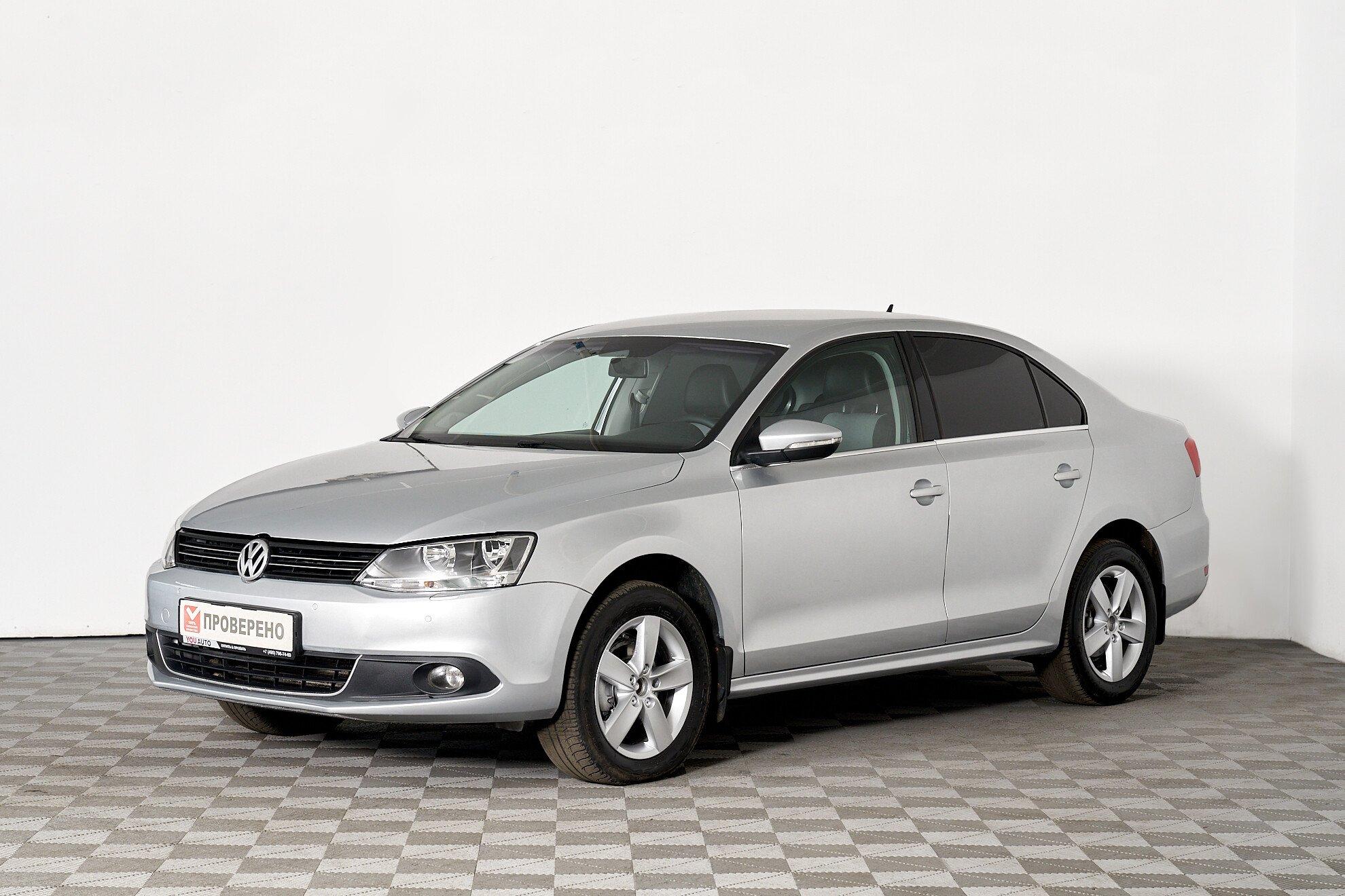 Volkswagen Jetta 2011, серебряный