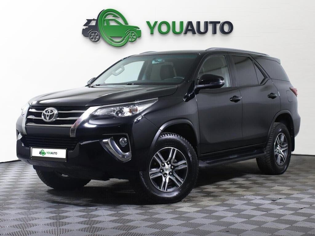 Toyota Fortuner 2018, черный