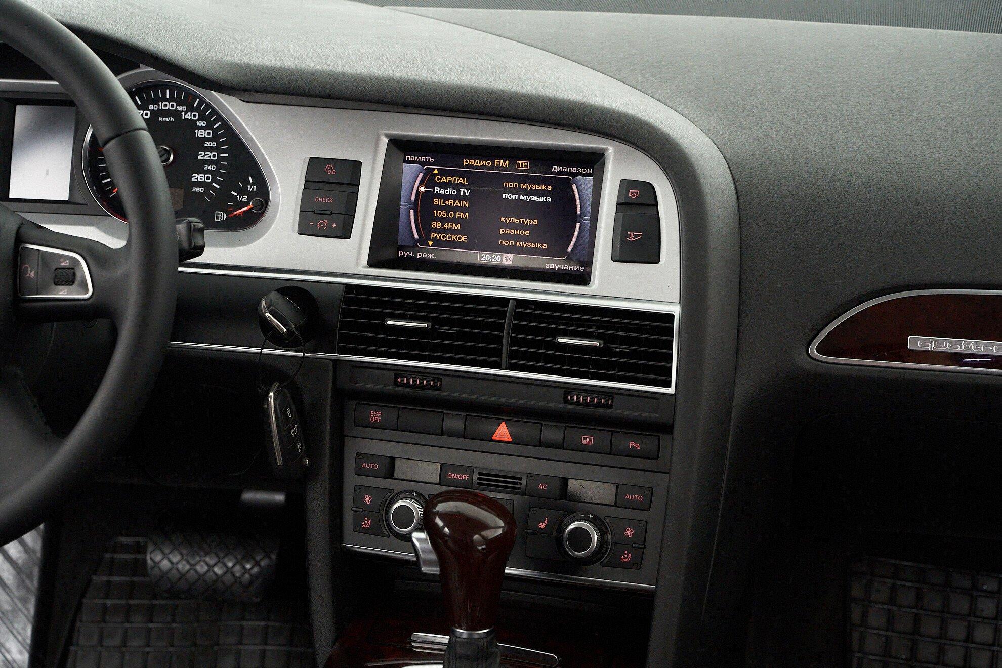Audi A6 2010, черный