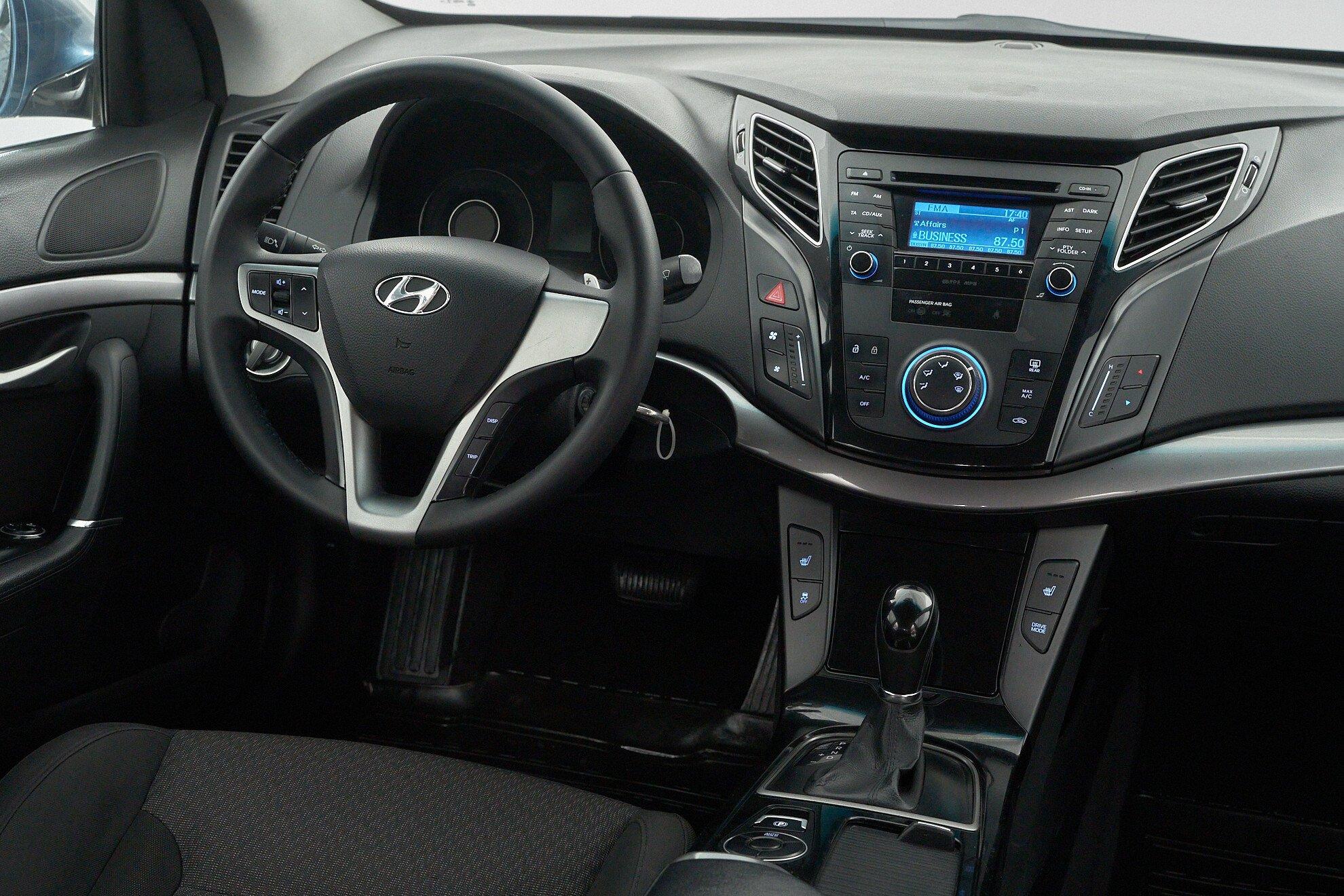 Hyundai i40 2015, синий