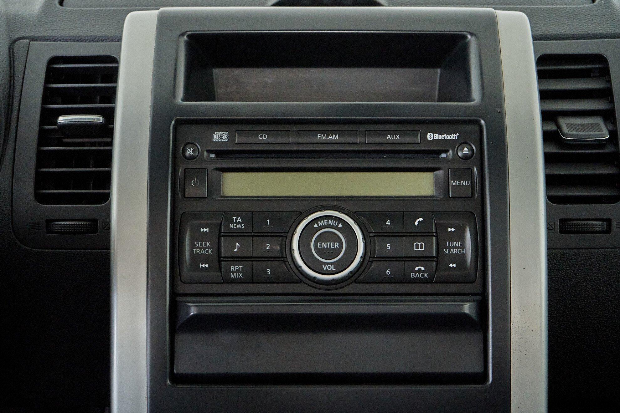 Nissan X-Trail 2011, серый