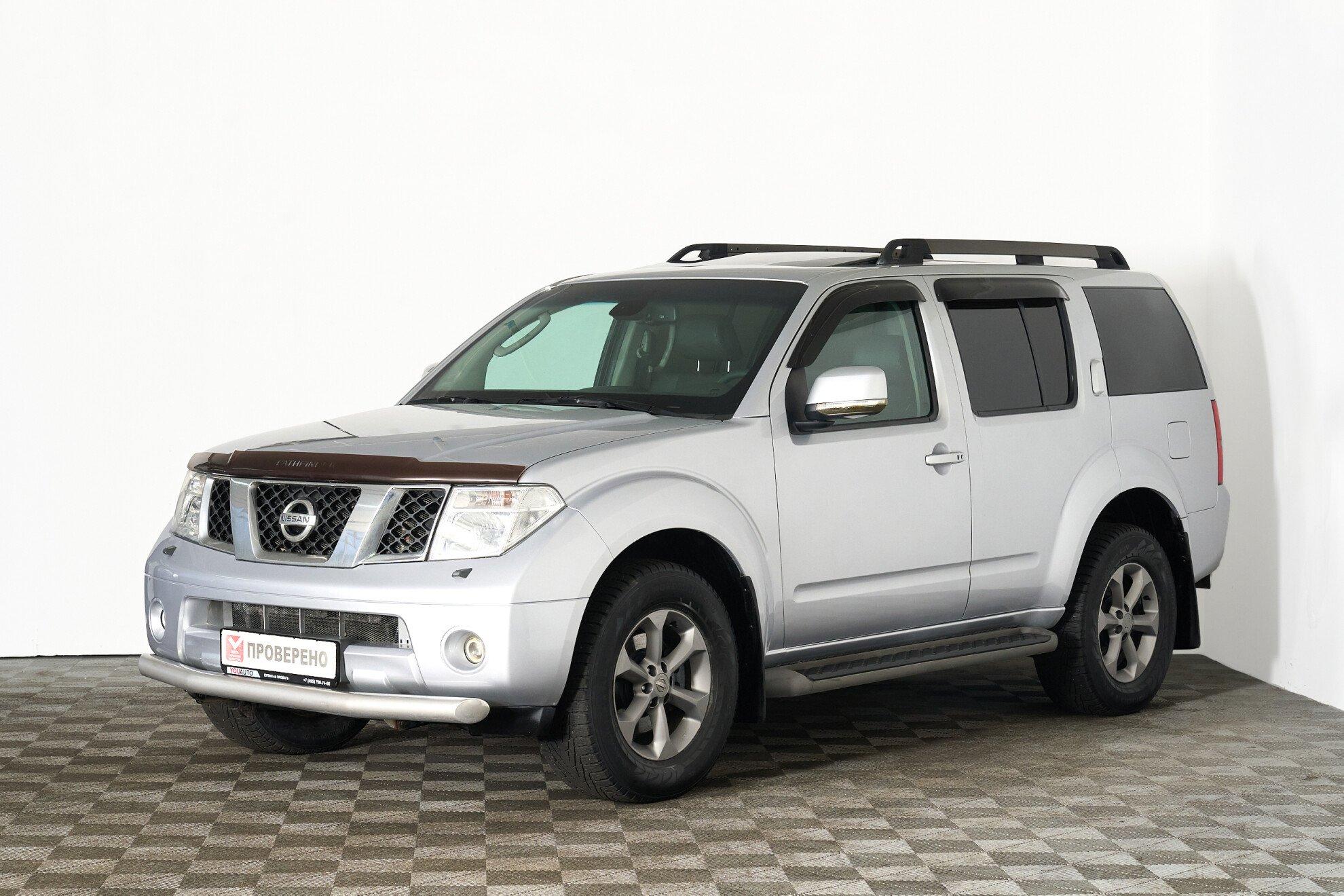 Nissan Pathfinder 2009, серебряный