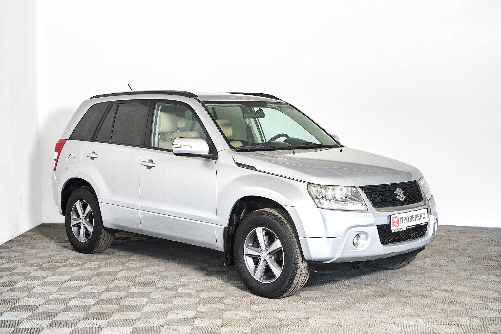 Suzuki Grand Vitara 2010, серебряный
