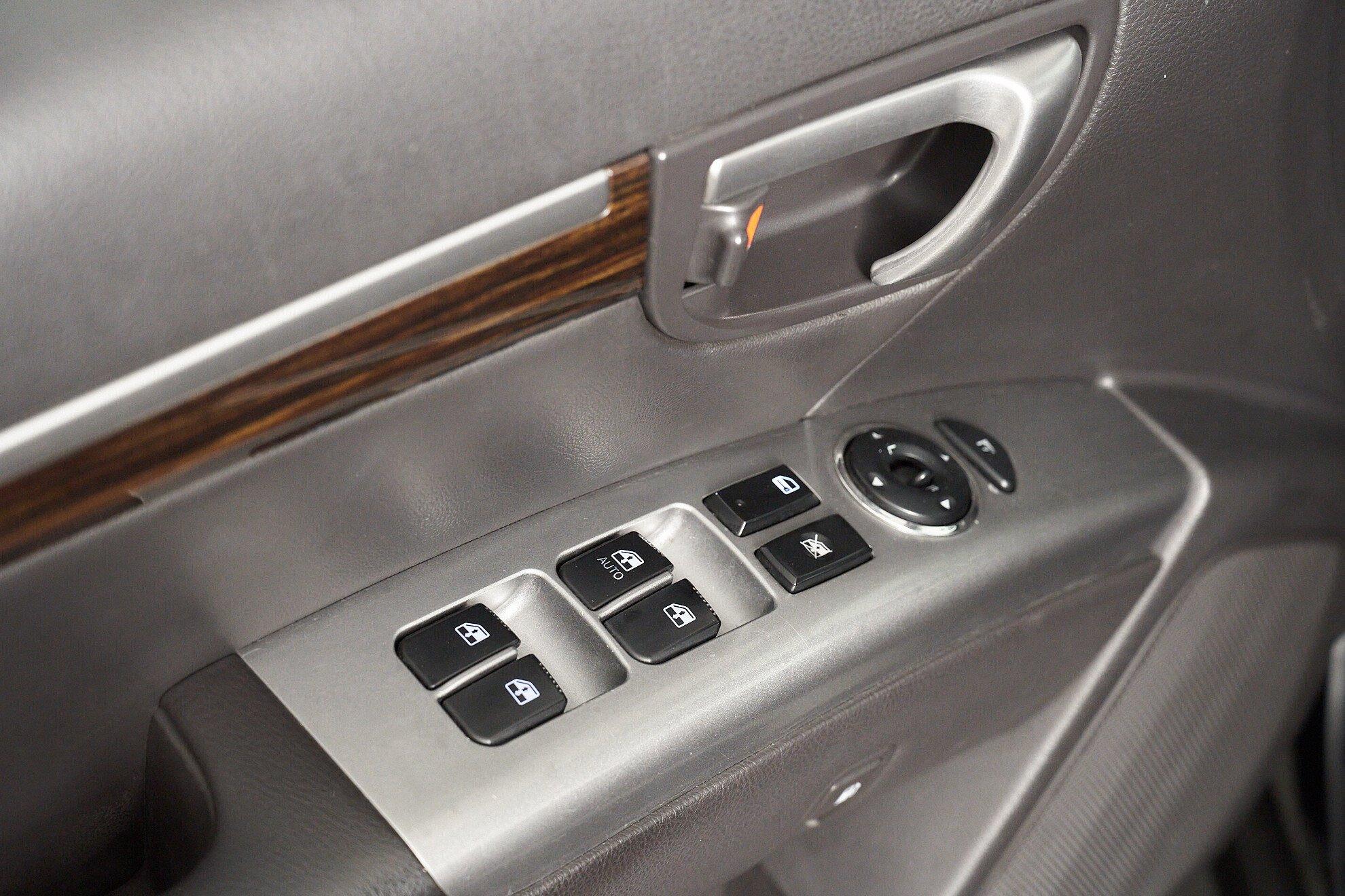 Hyundai Santa Fe 2010, черный