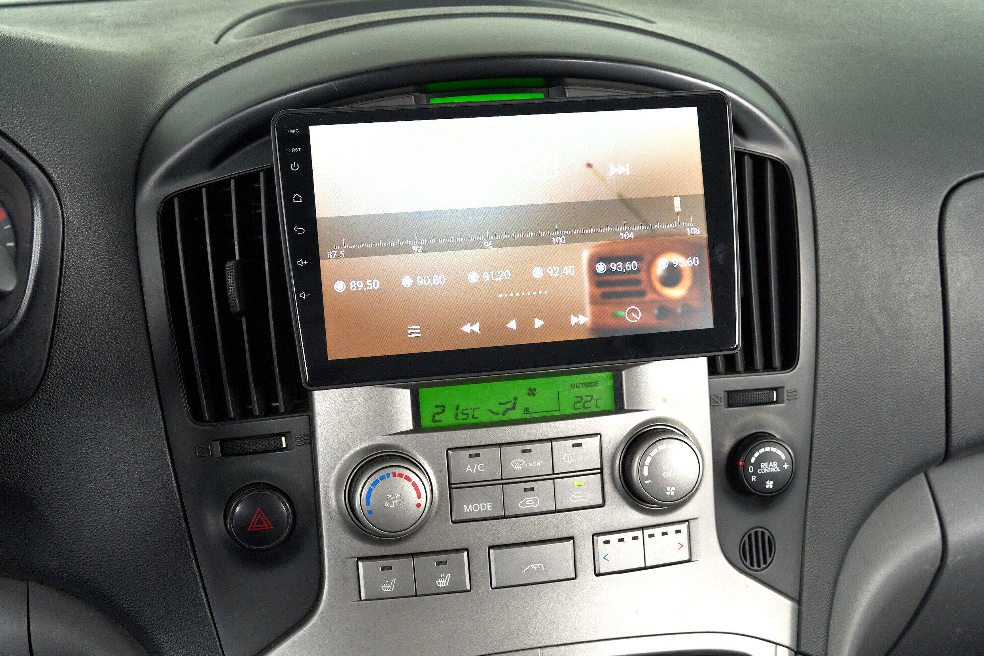 Hyundai Grand Starex 2011, черный