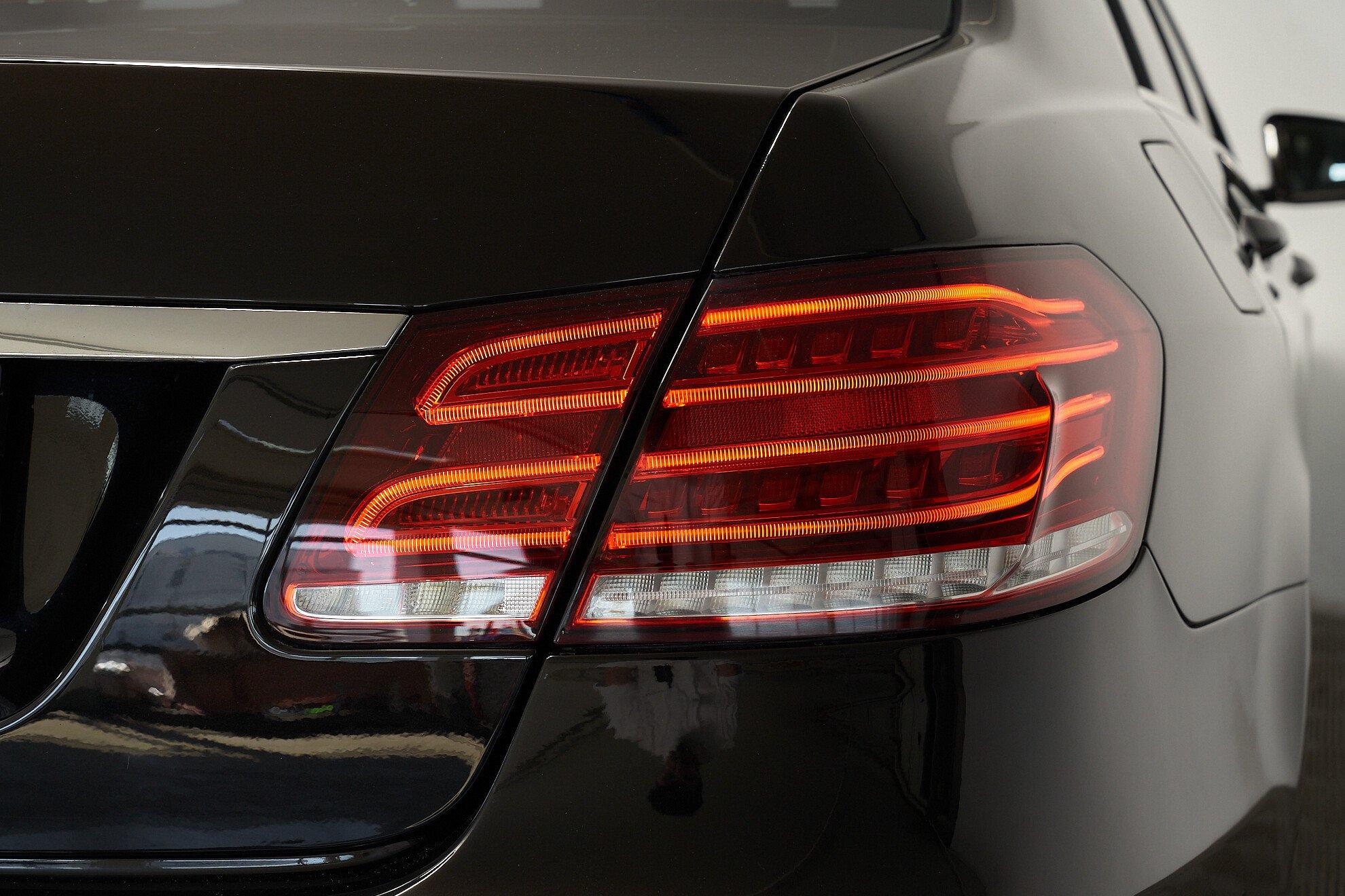 Mercedes-Benz E-Класс 2014, черный