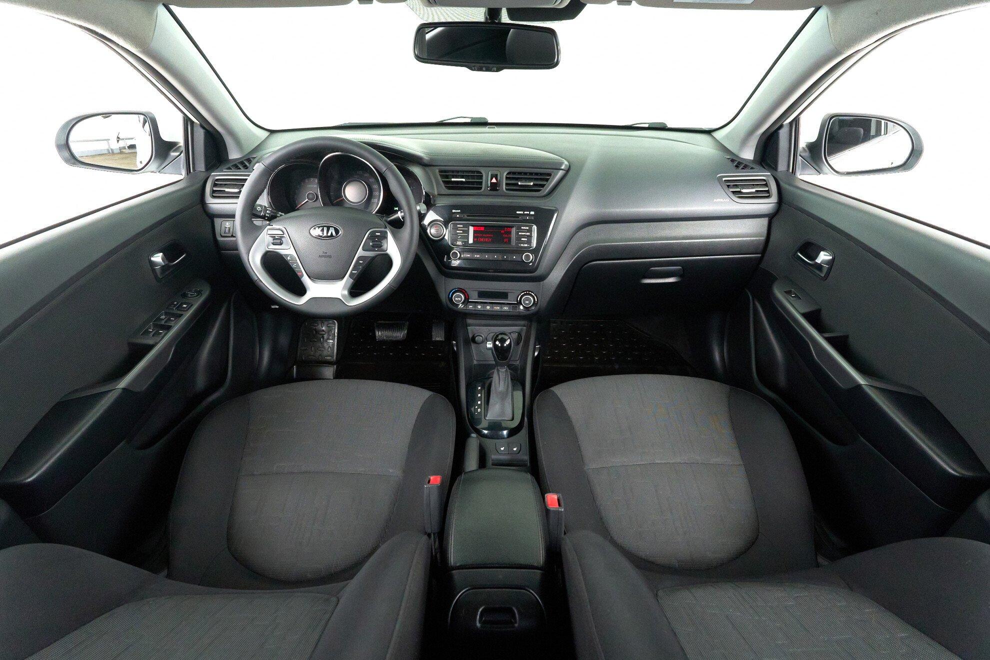 Kia Rio 2016, белый