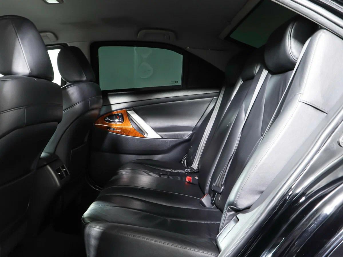 Toyota Camry 2011, черный