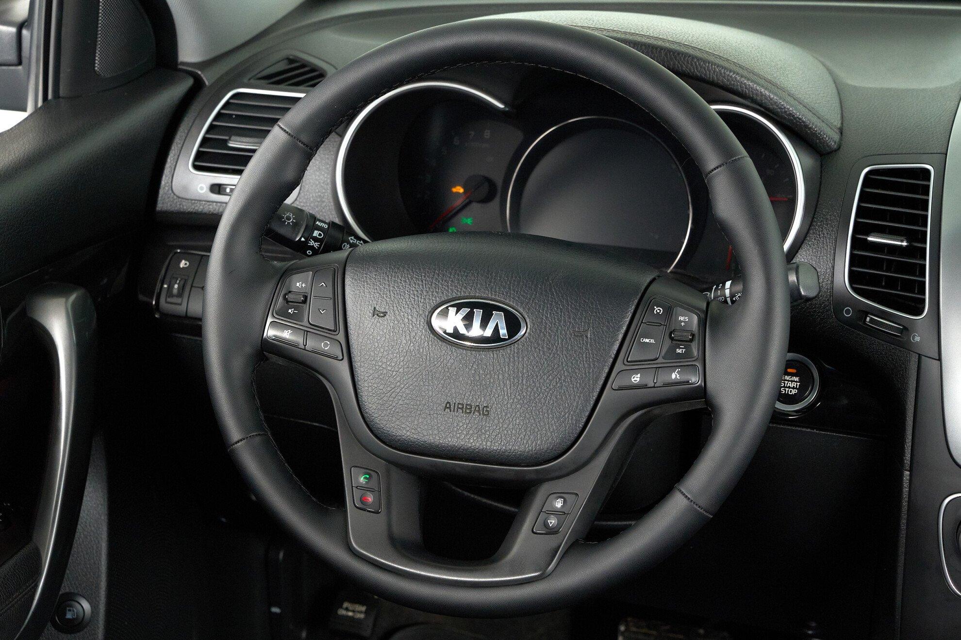 Kia Sorento 2015, зеленый