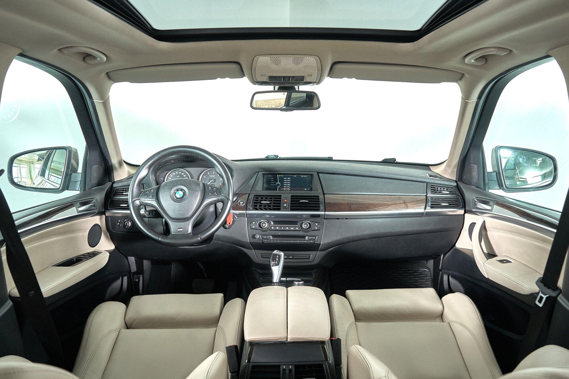 BMW X5 2013, коричневый