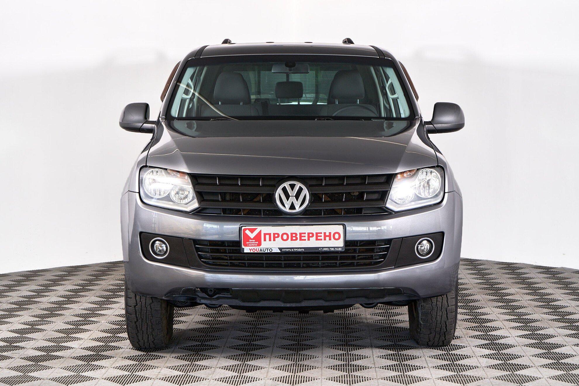 Volkswagen Amarok 2012, серый