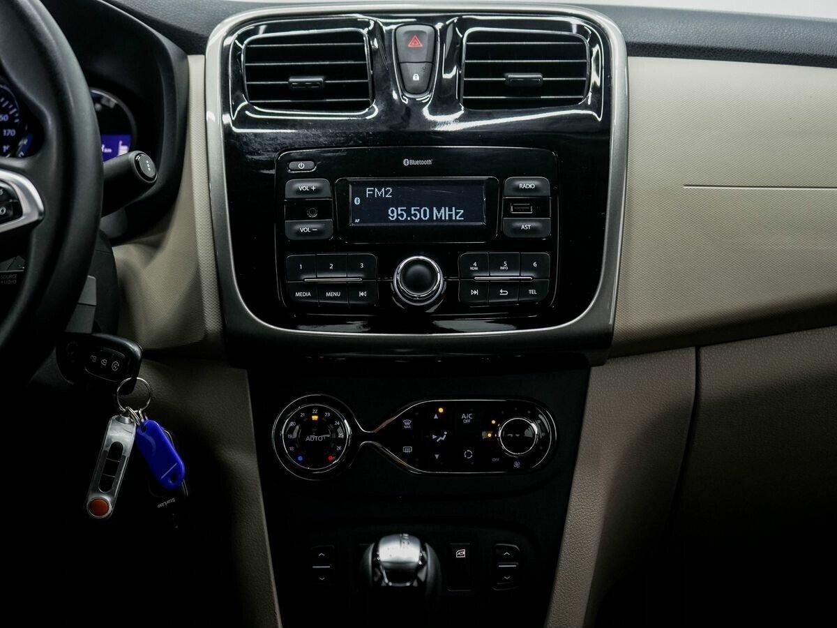 Renault Logan 2021, синий