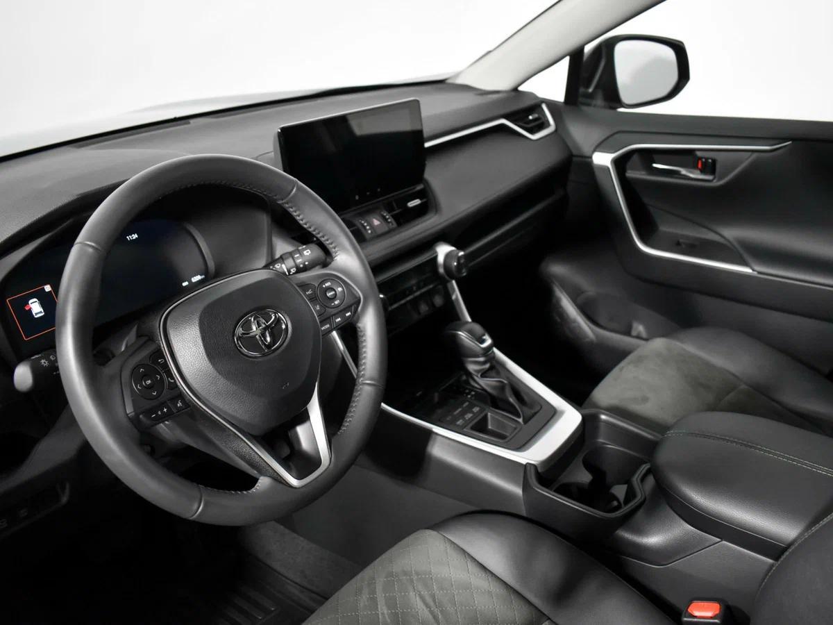Toyota RAV4 2025, черный