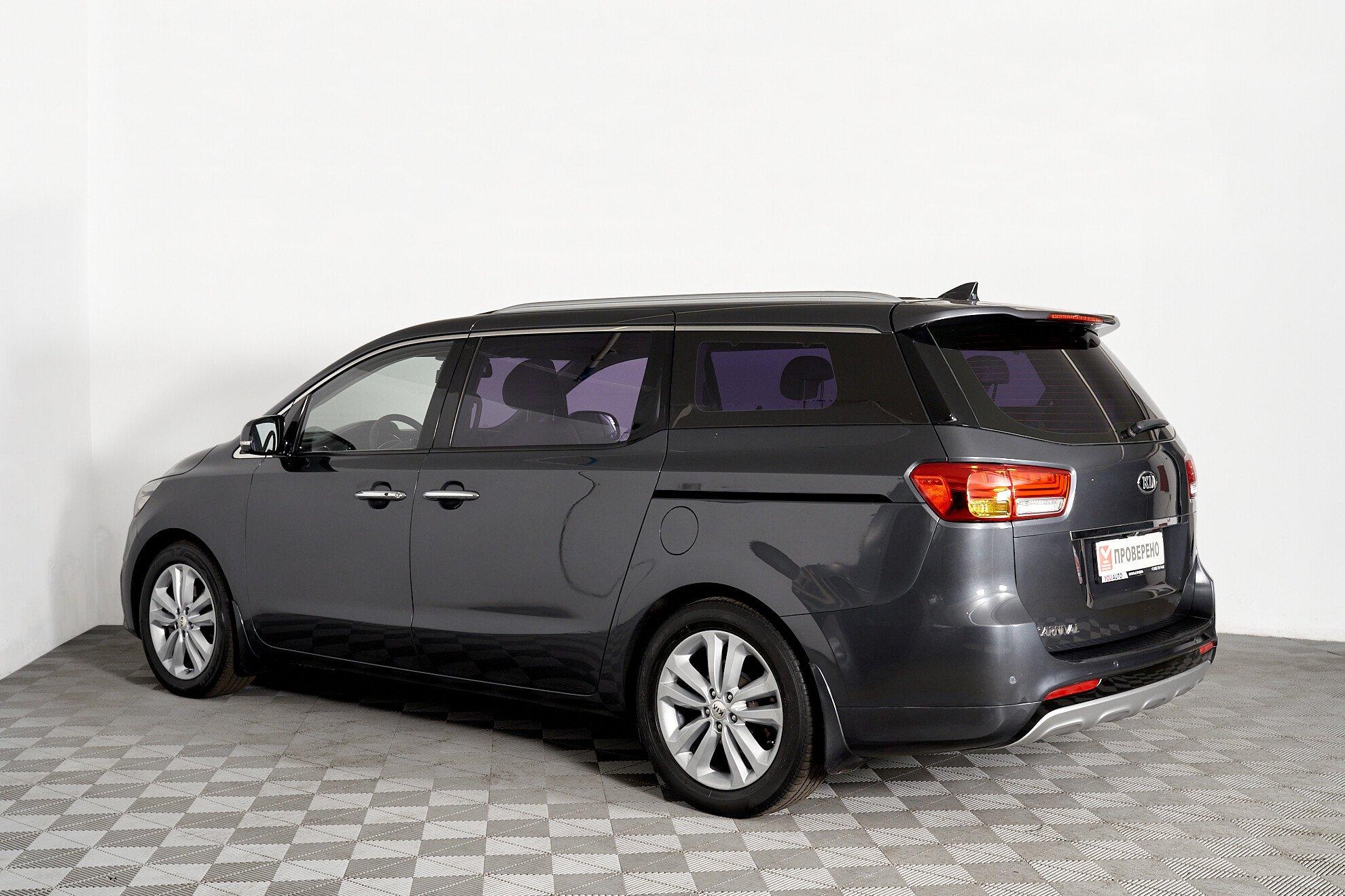 Kia Carnival 2017, серый