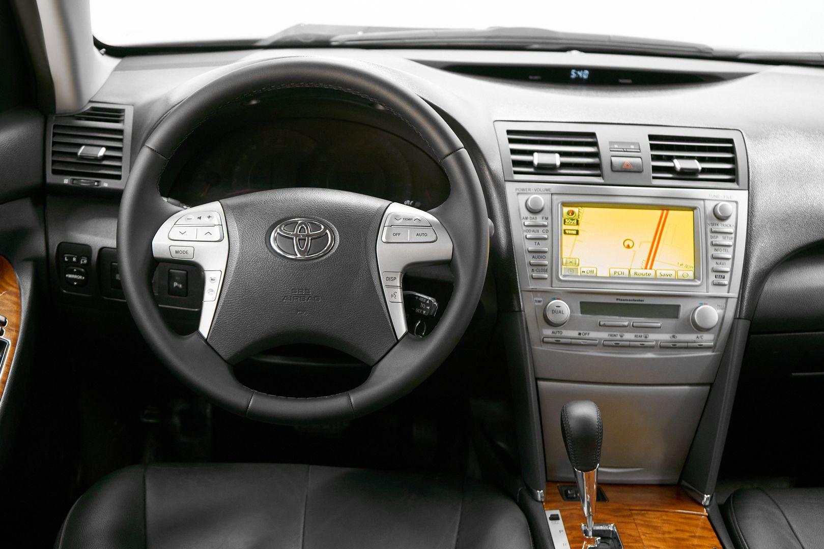 Toyota Camry 2011, черный