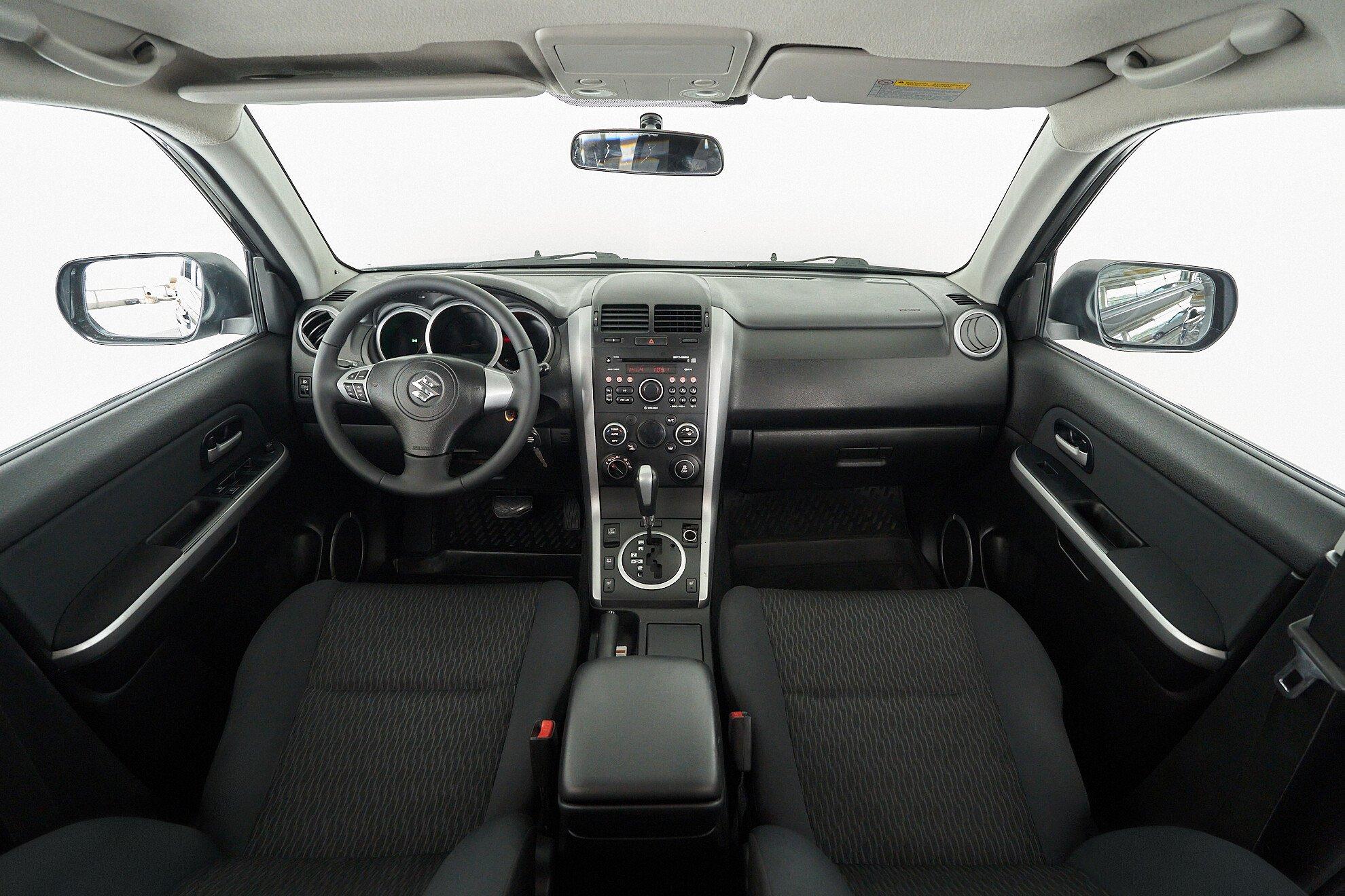 Suzuki Grand Vitara 2014, черный