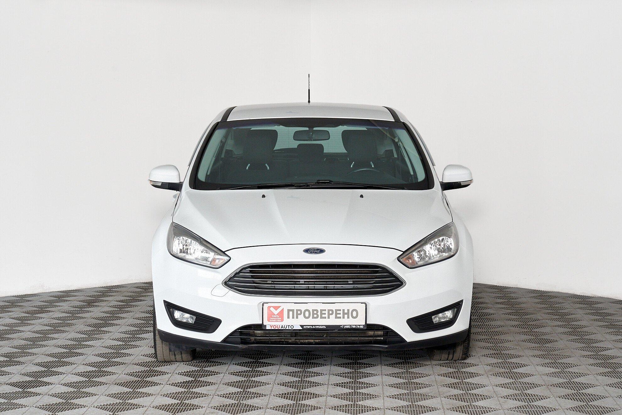 Ford Focus 2016, белый