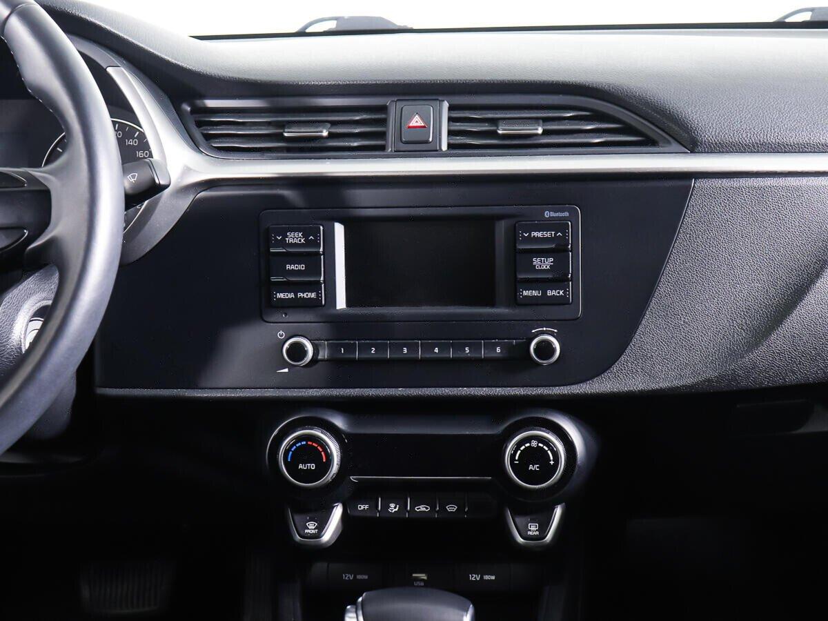 Kia Rio 2022, коричневый