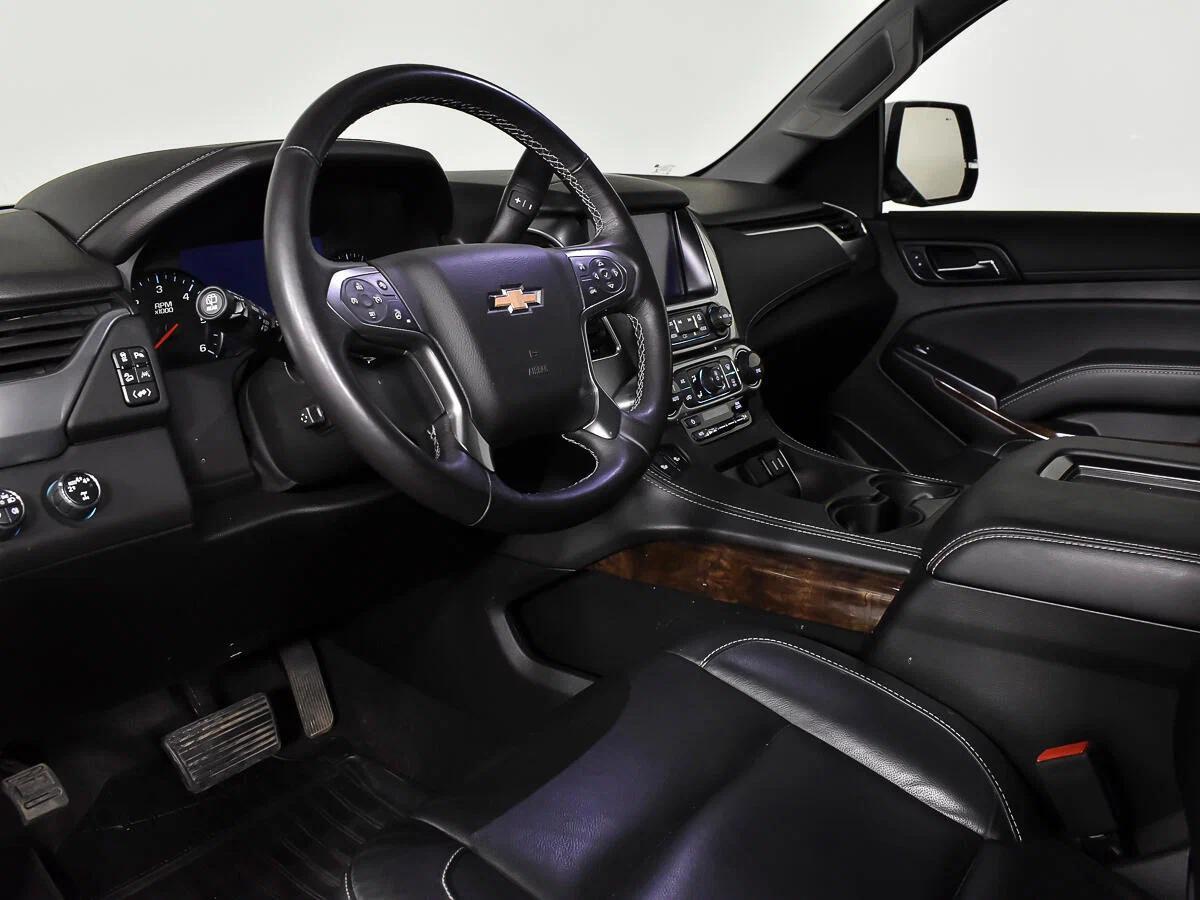Chevrolet Tahoe 2016, белый