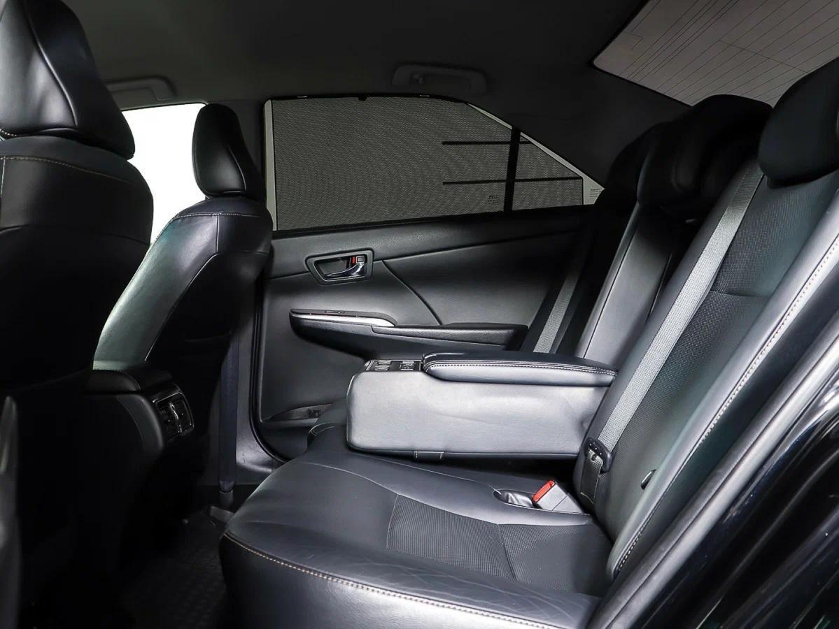 Toyota Camry 2017, черный