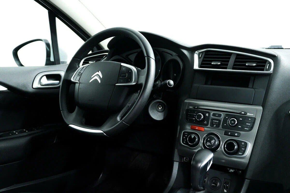 Citroen C4 2019, серебряный