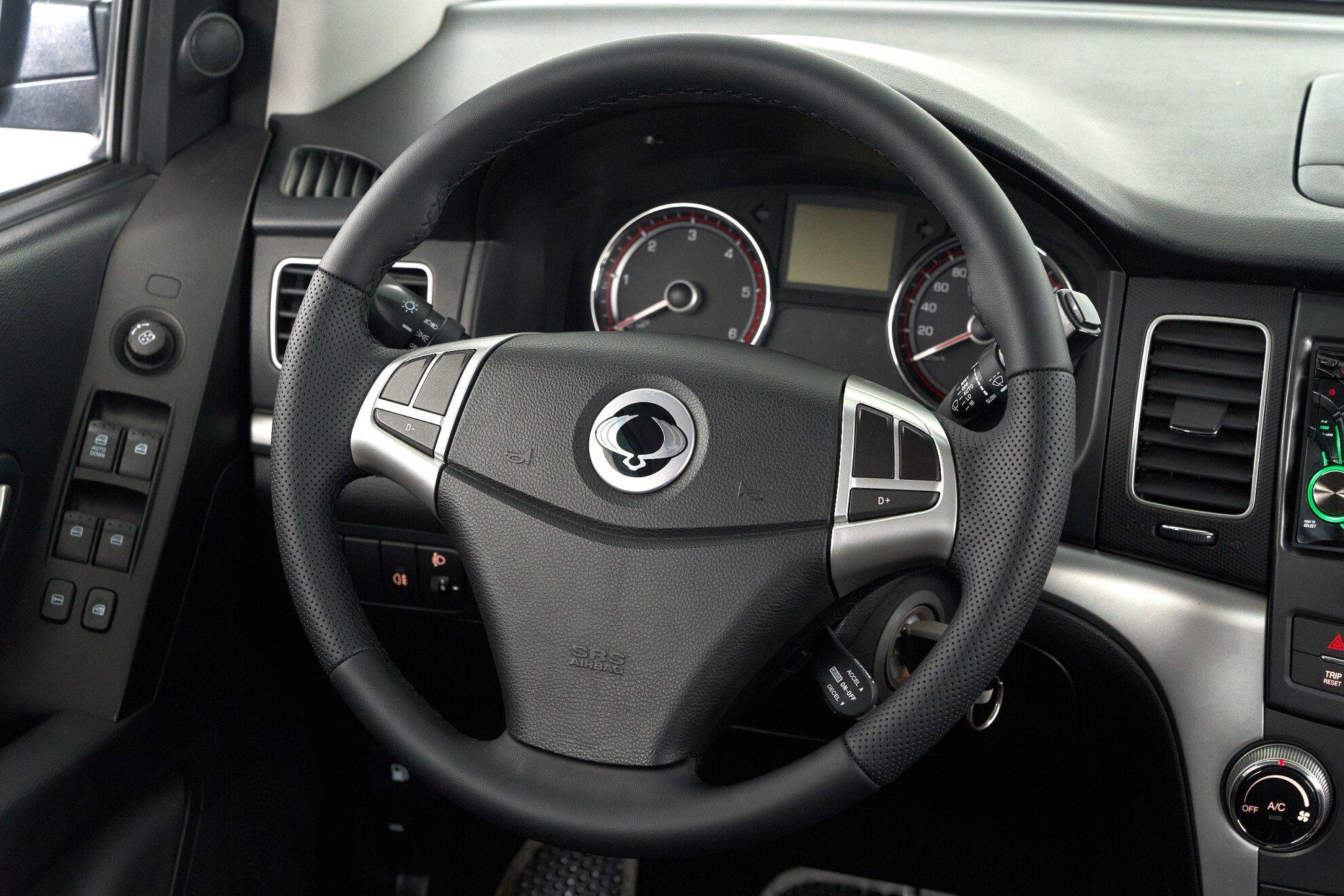 SsangYong Actyon 2013, черный