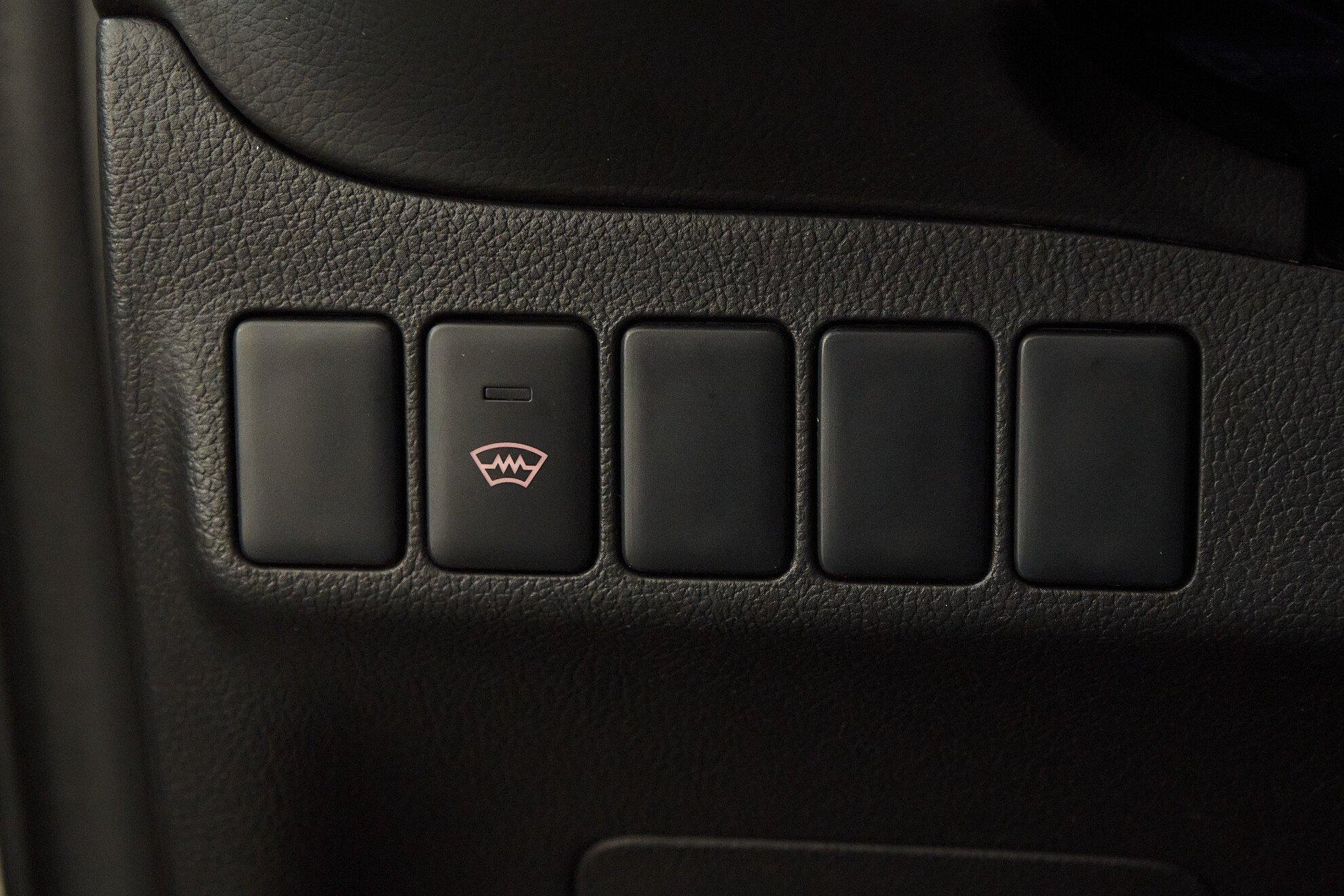 Mitsubishi Outlander 2017, белый