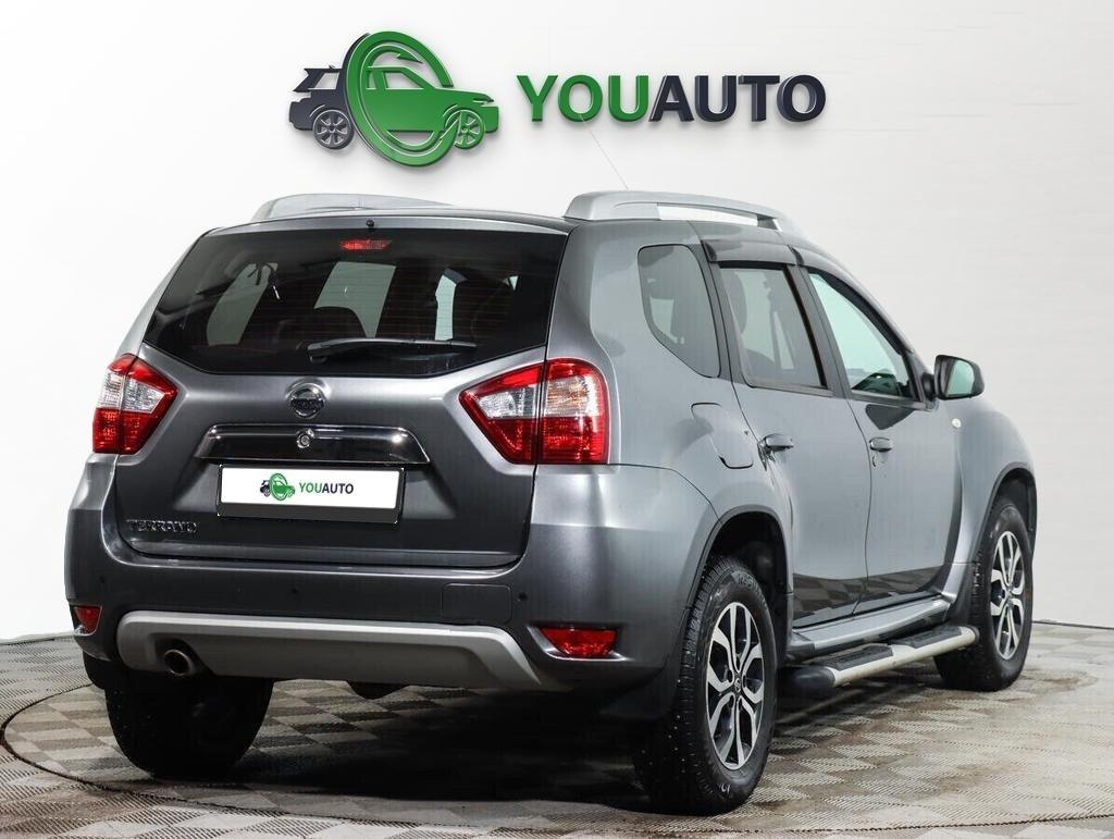 Nissan Terrano 2018, серый