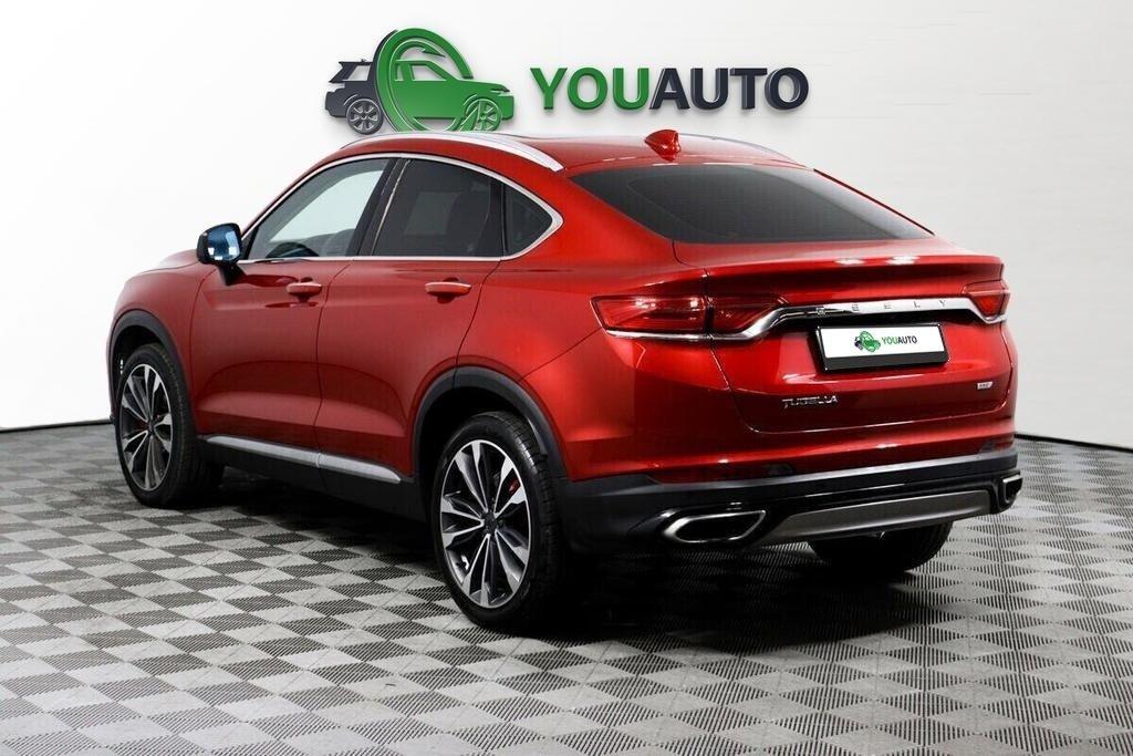 Geely Tugella 2022, красный