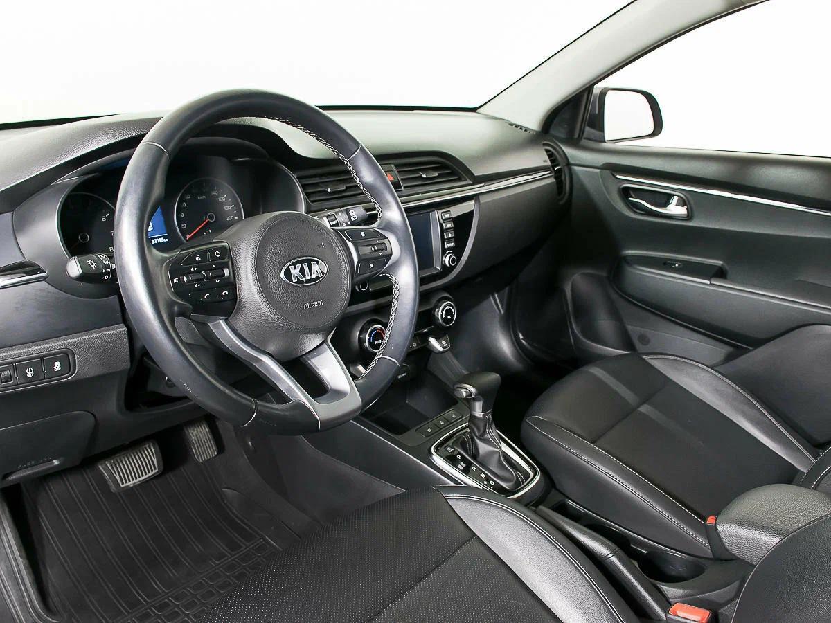Kia Rio X-Line 2020, серый