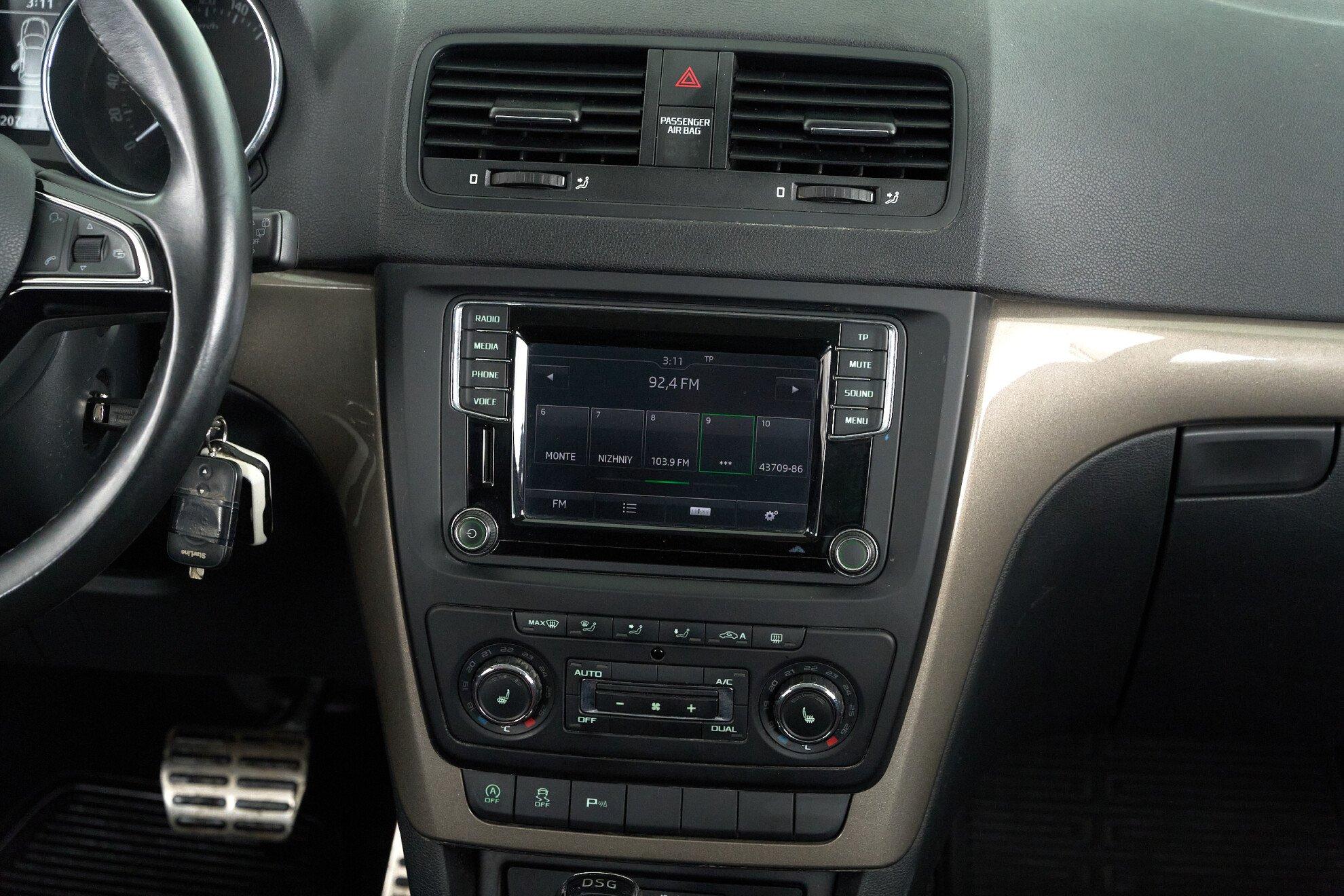 Skoda Yeti 2016, серый