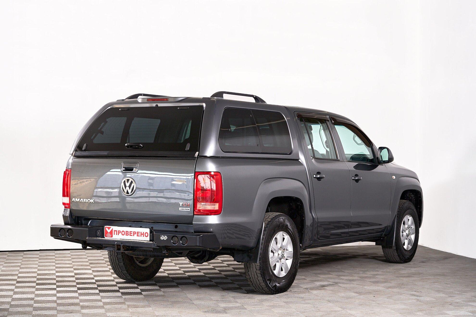 Volkswagen Amarok 2012, серый