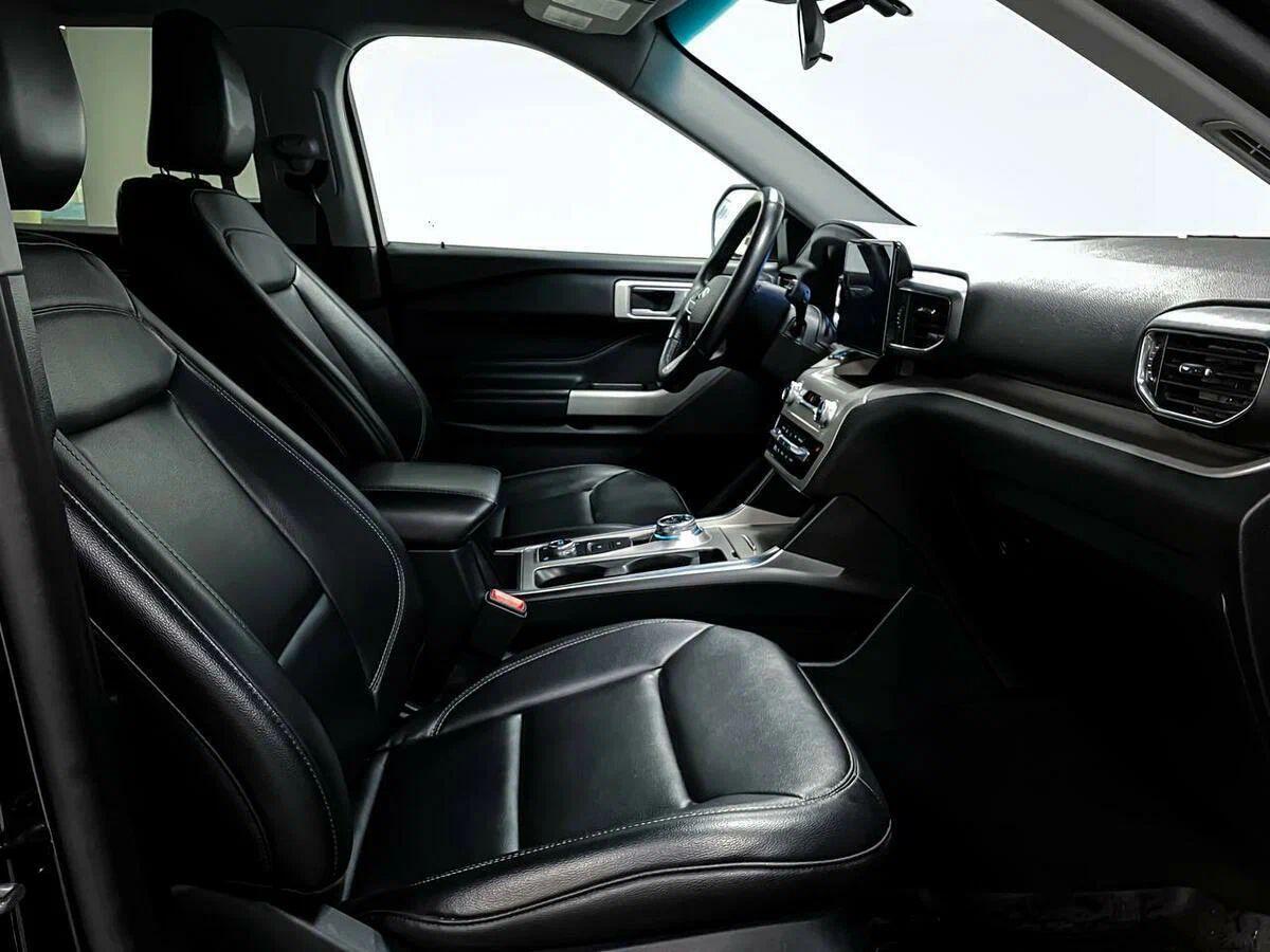Ford Explorer 2020, черный