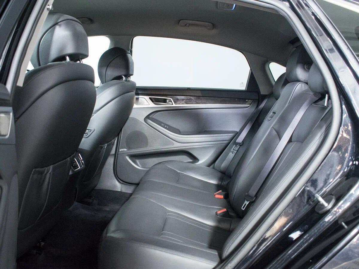 Genesis G80 2019, черный