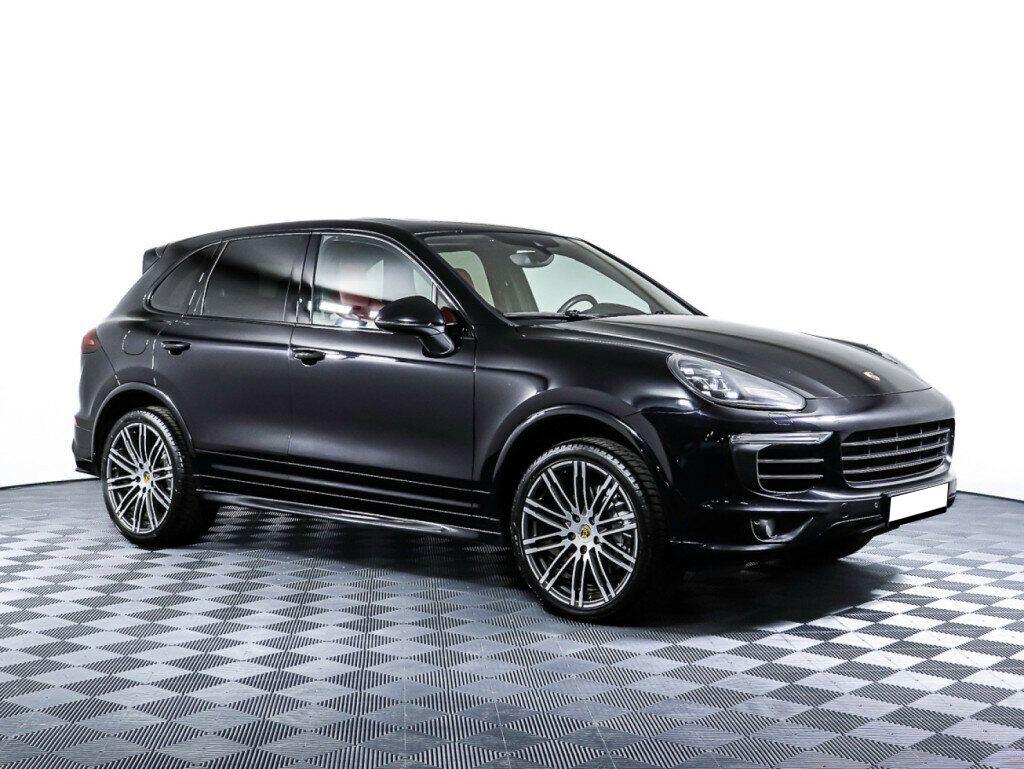 Porsche Cayenne 2018, черный