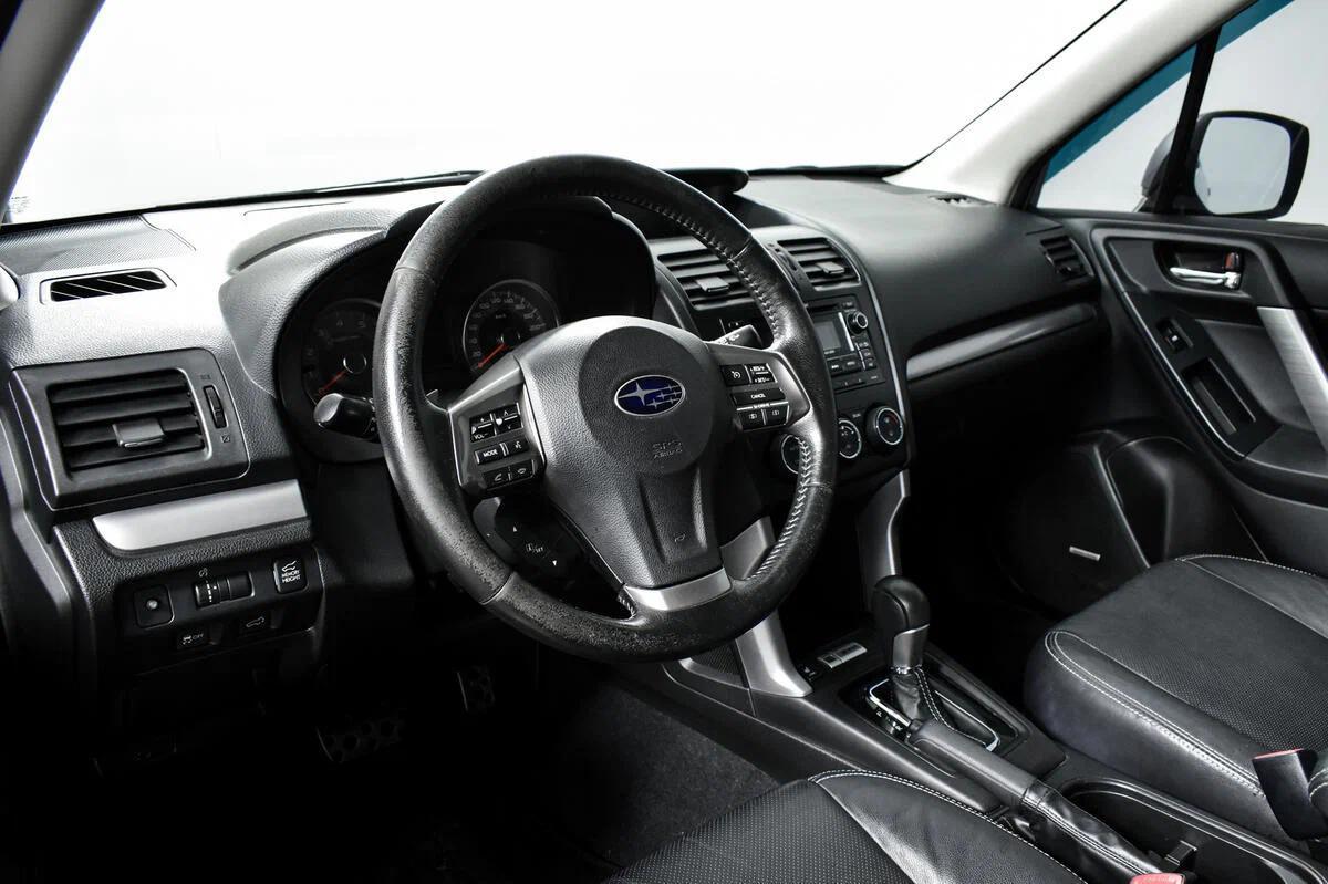 Subaru Forester 2015, серый