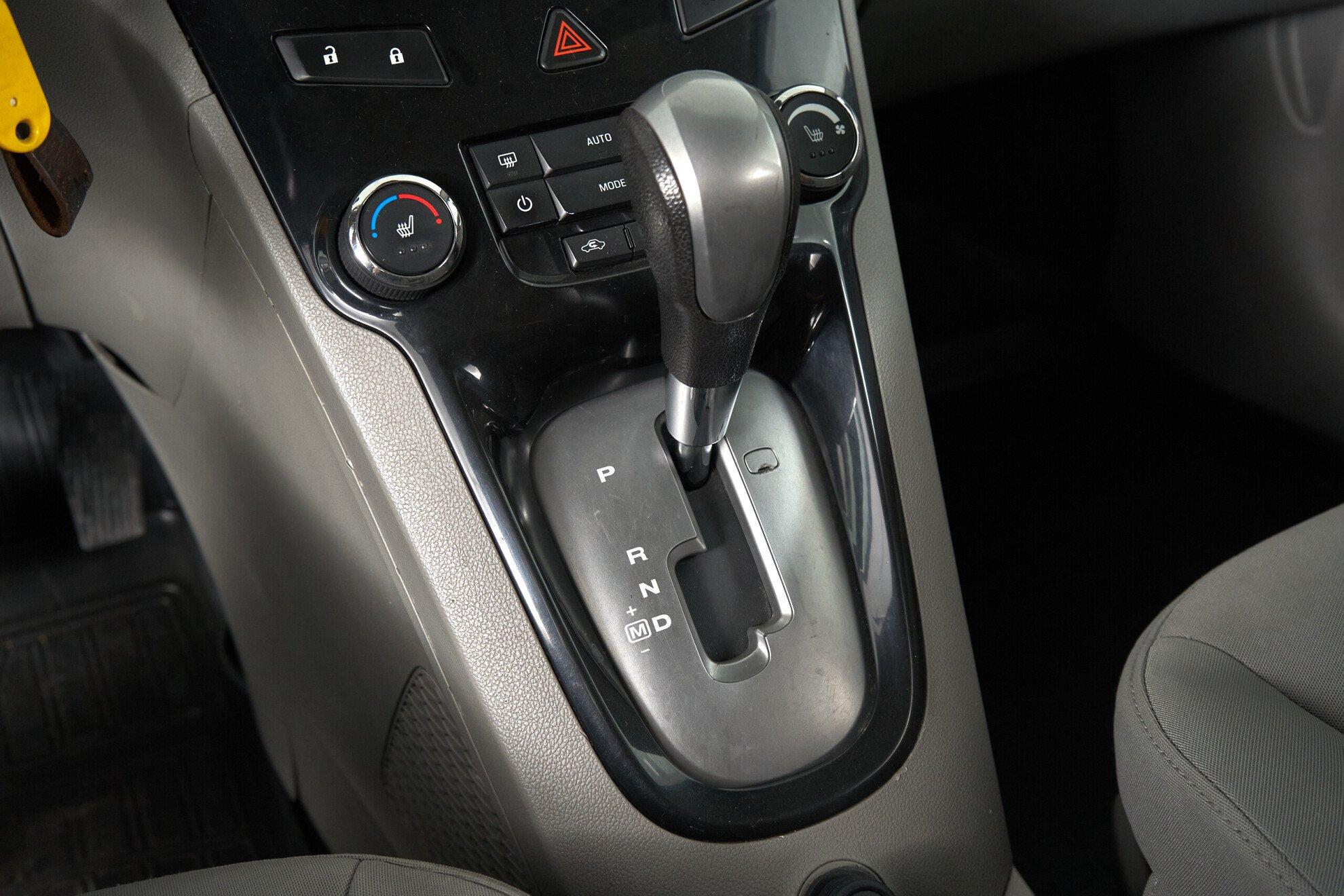 Chevrolet Orlando 2013, коричневый