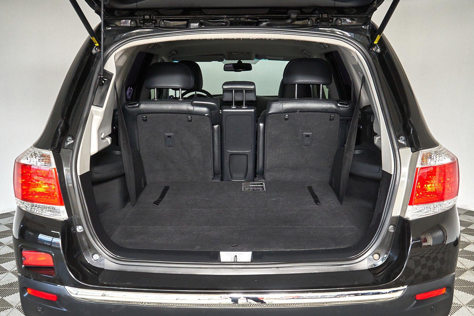 Toyota Highlander 2011, черный