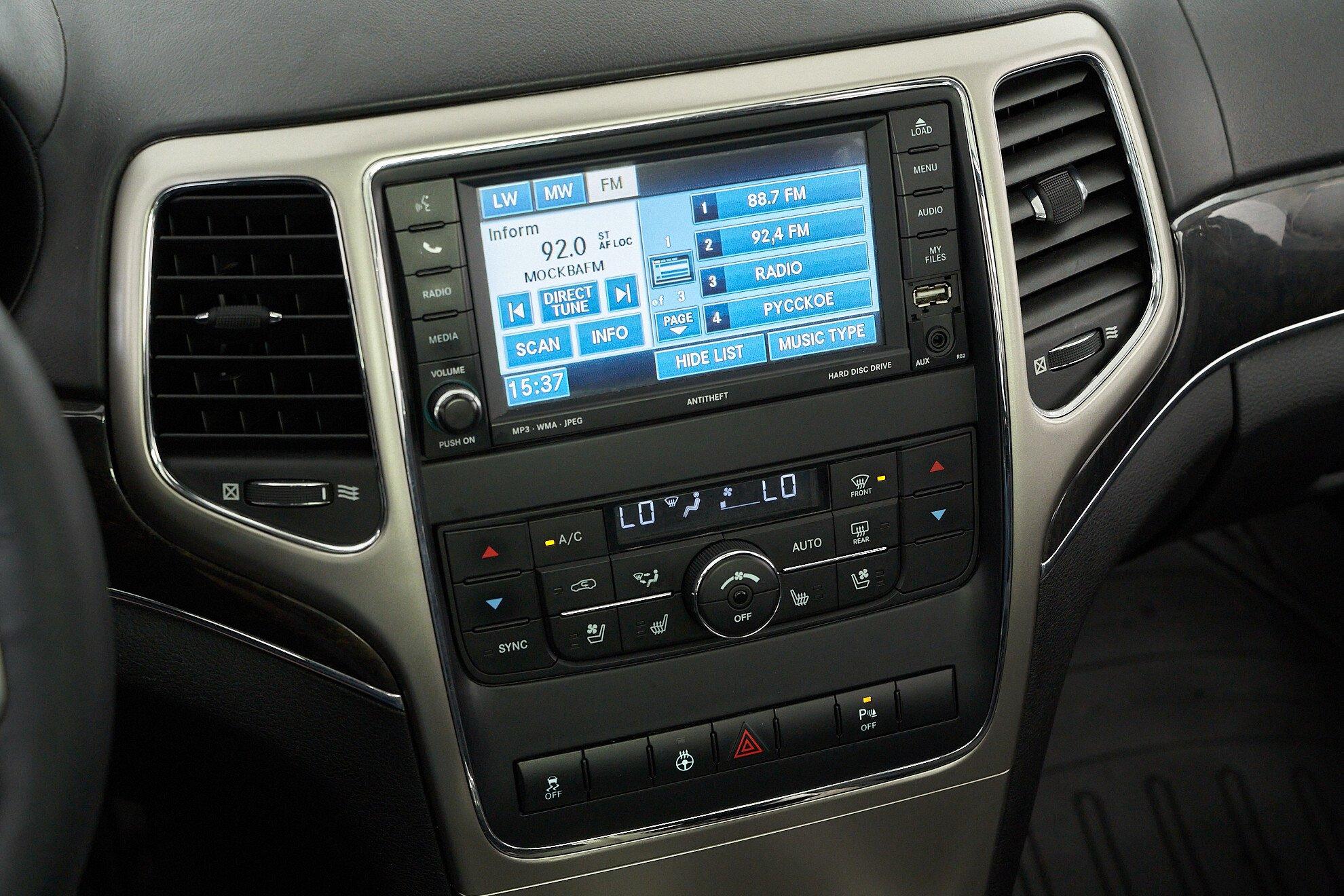 Jeep Grand Cherokee 2011, серый