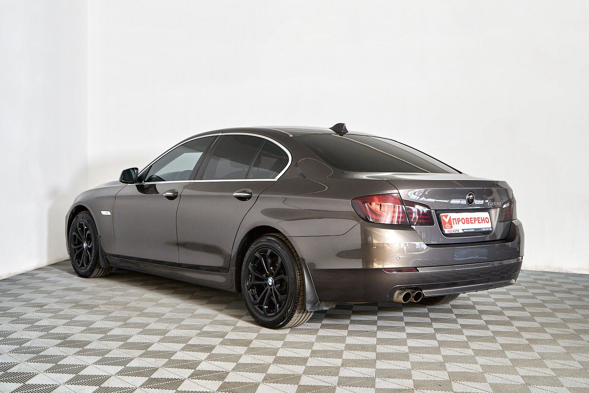 BMW 5 серии 2011, коричневый