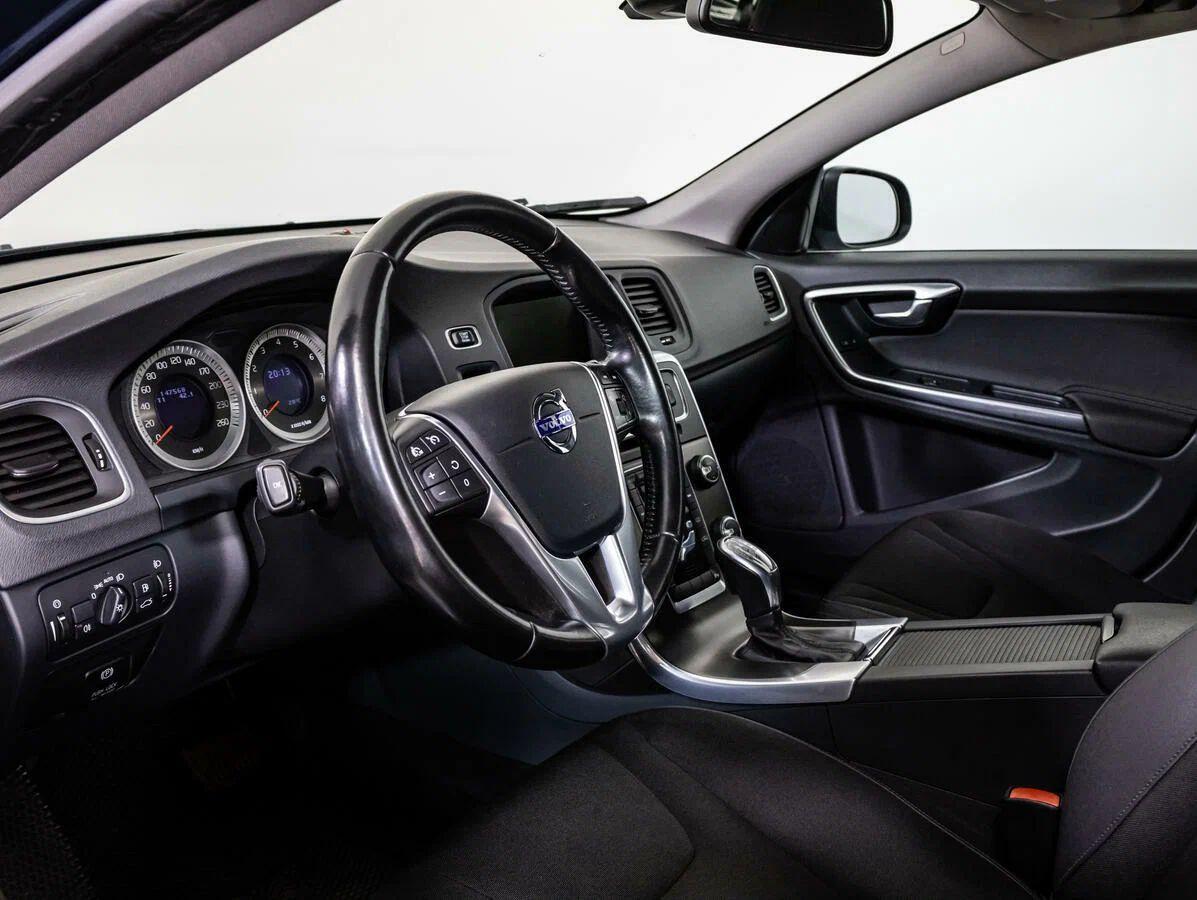 Volvo V60 2011, синий