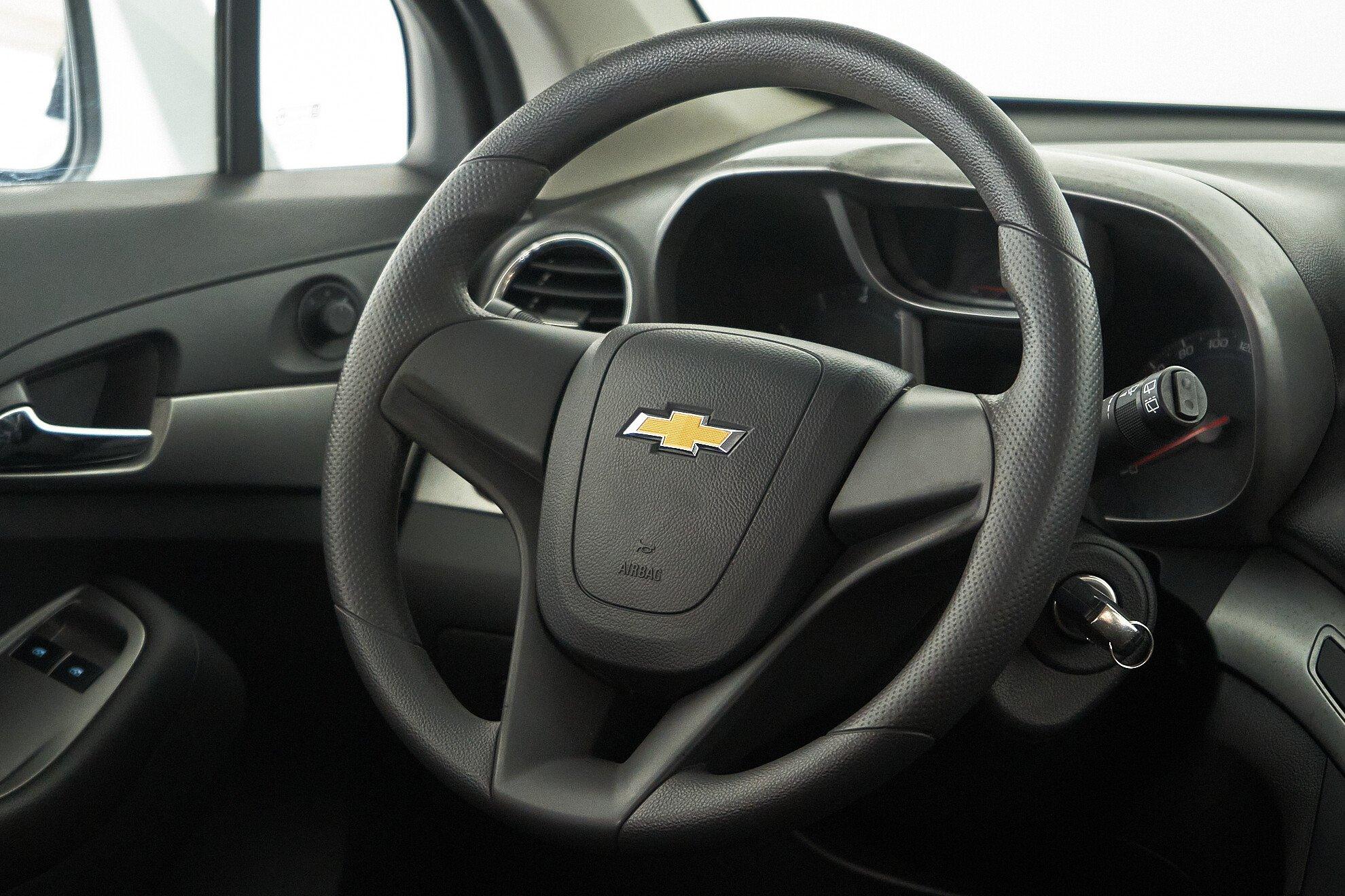 Chevrolet Orlando 2014, белый