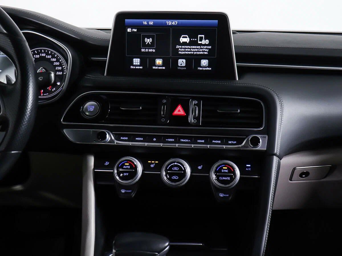 Genesis G70 2019, синий