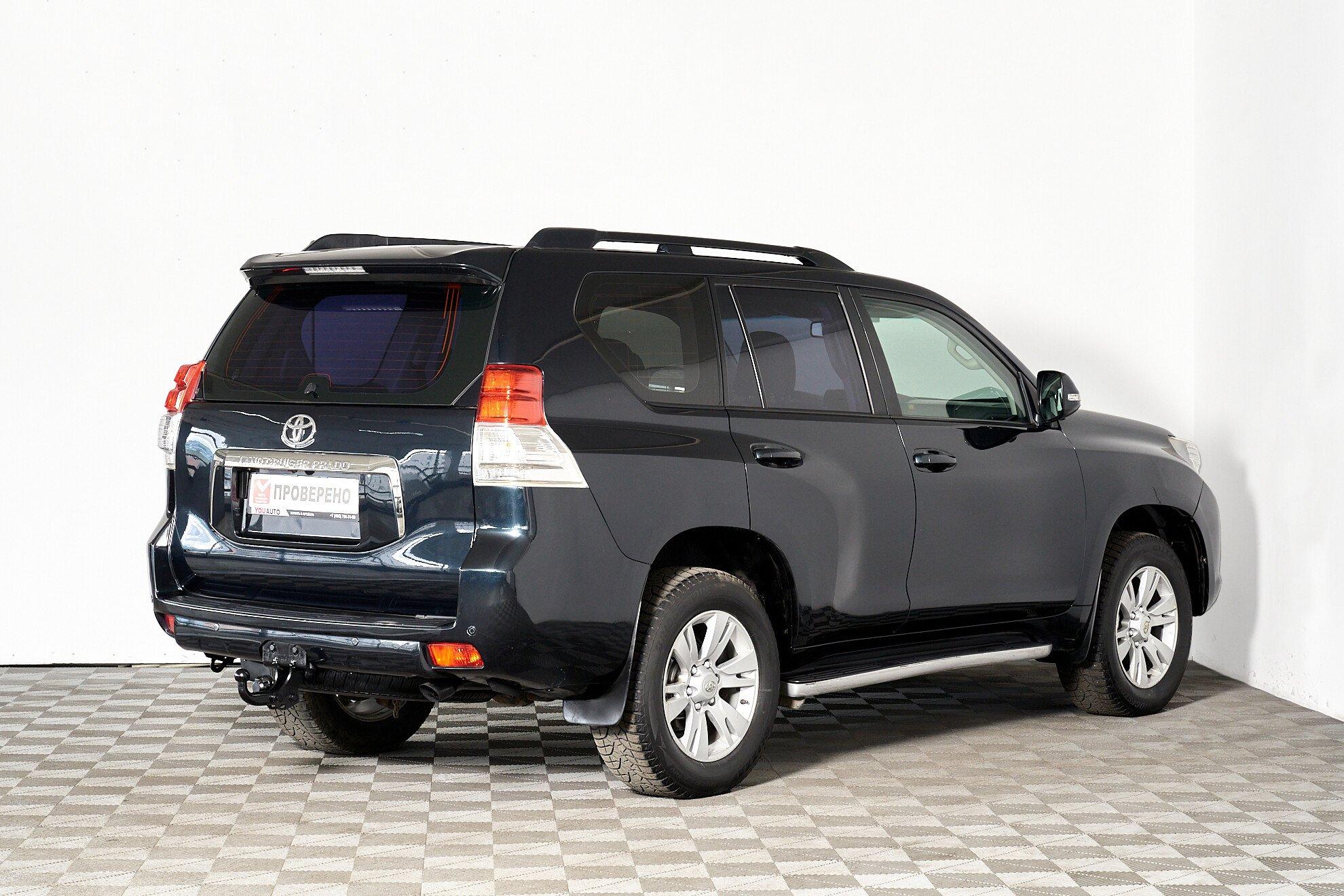 Toyota Land Cruiser Prado 2011, серый